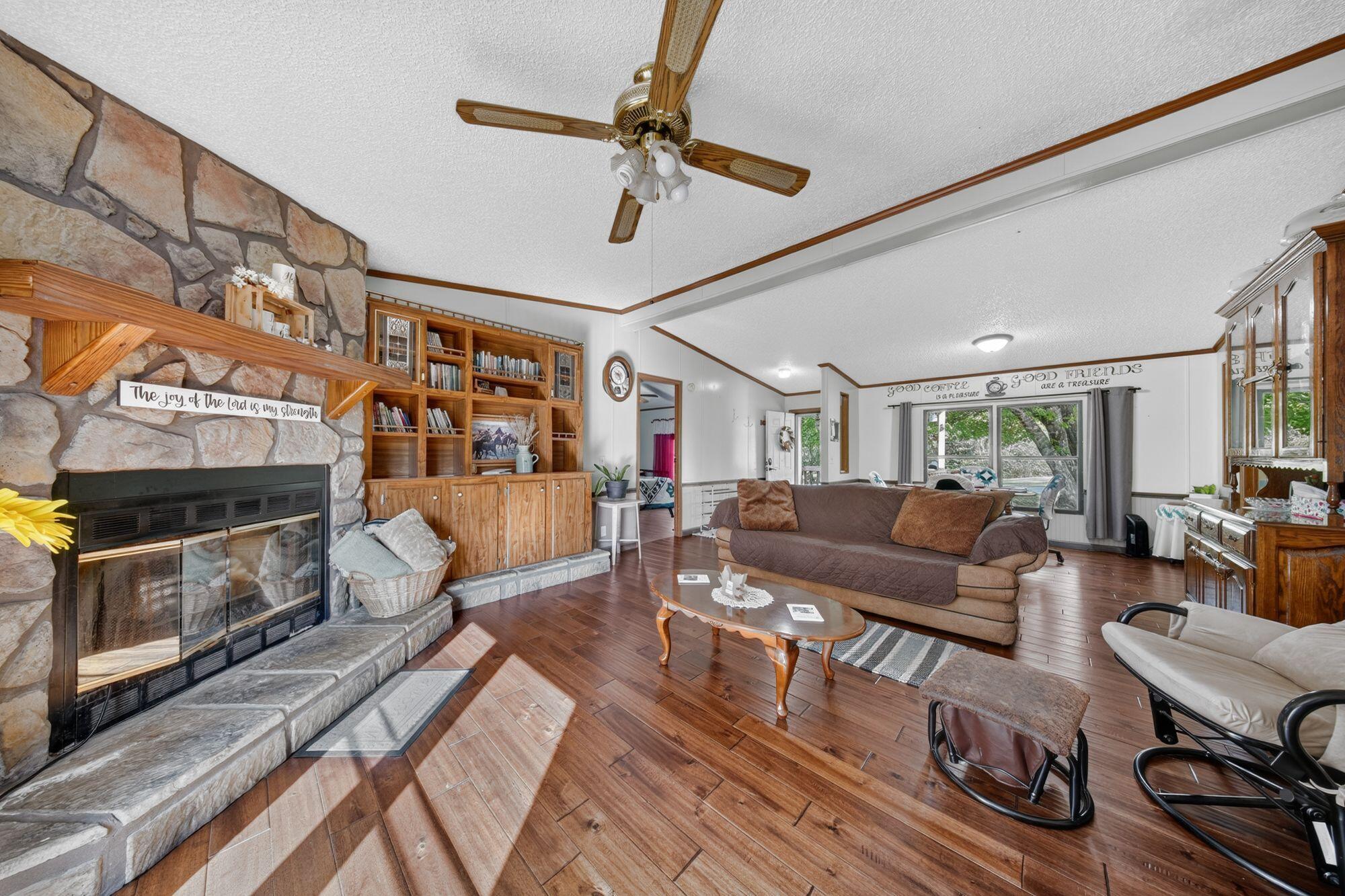 1886 Lewis Road Property Photo 4