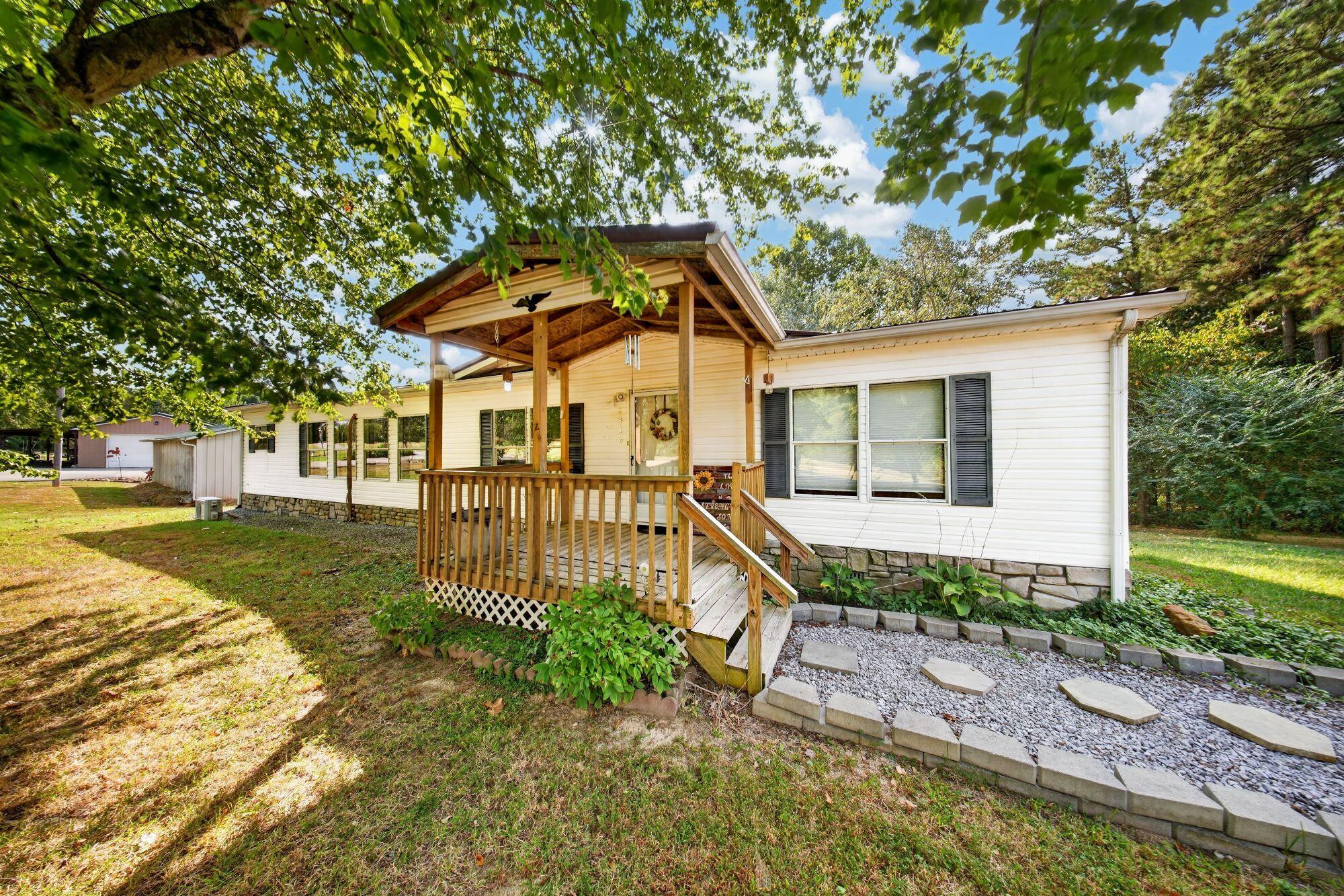 1886 Lewis Road Property Photo 6