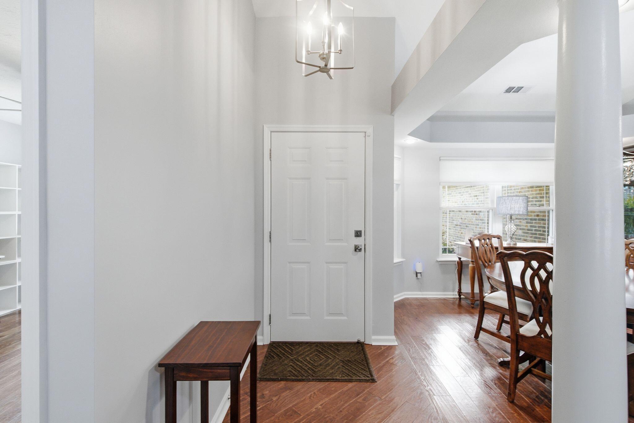2233 Gulfstream Drive Property Photo 8
