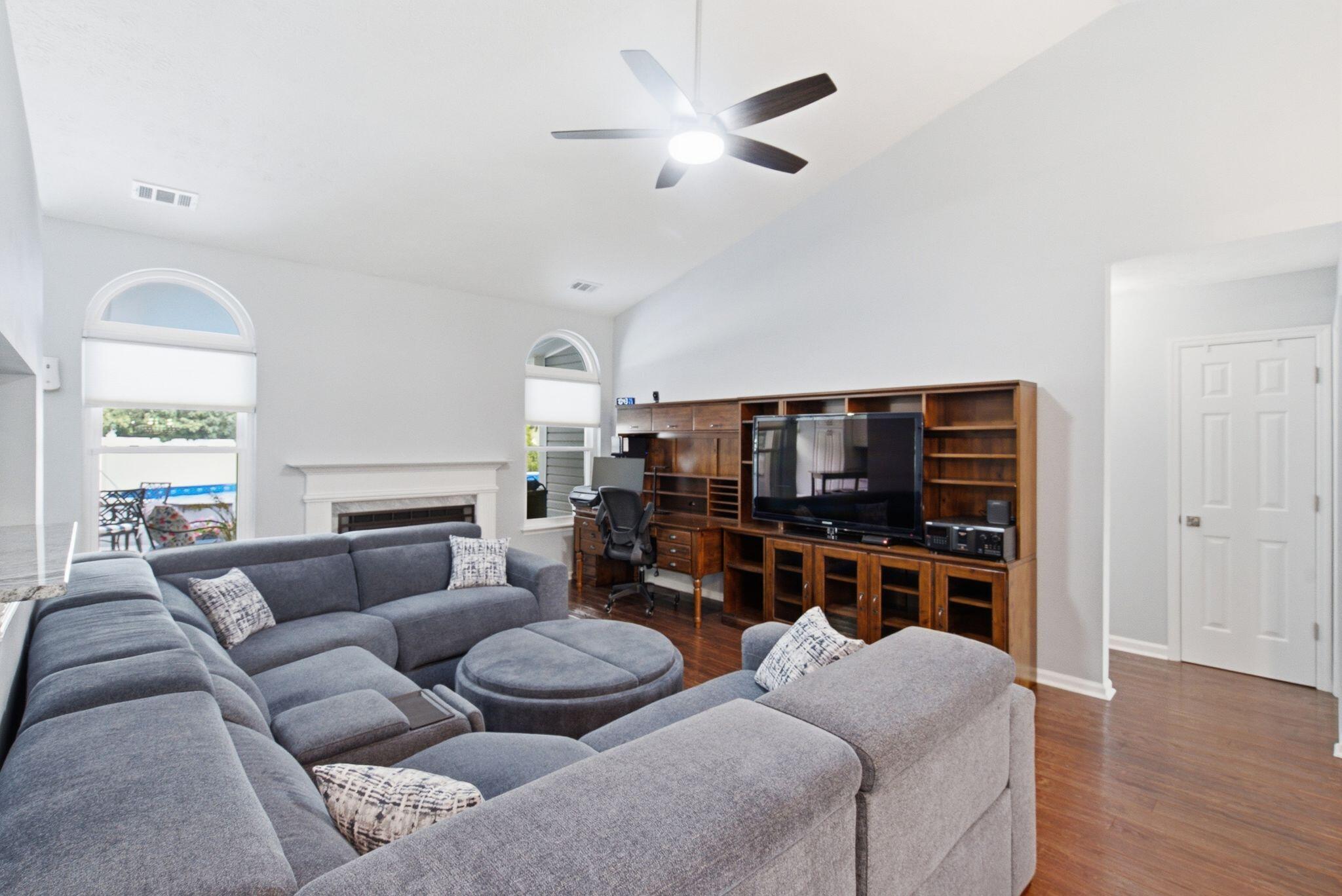 2233 Gulfstream Drive Property Photo 13