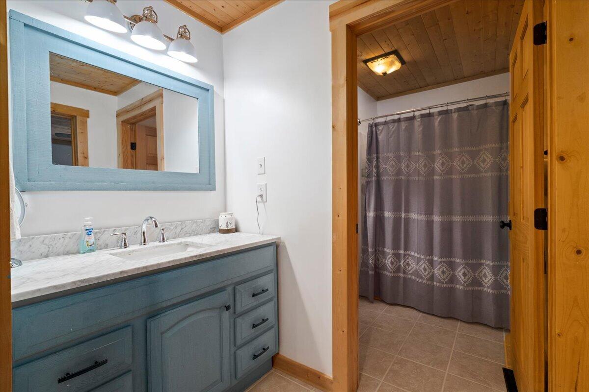 9653 Mckee Road Property Photo 21