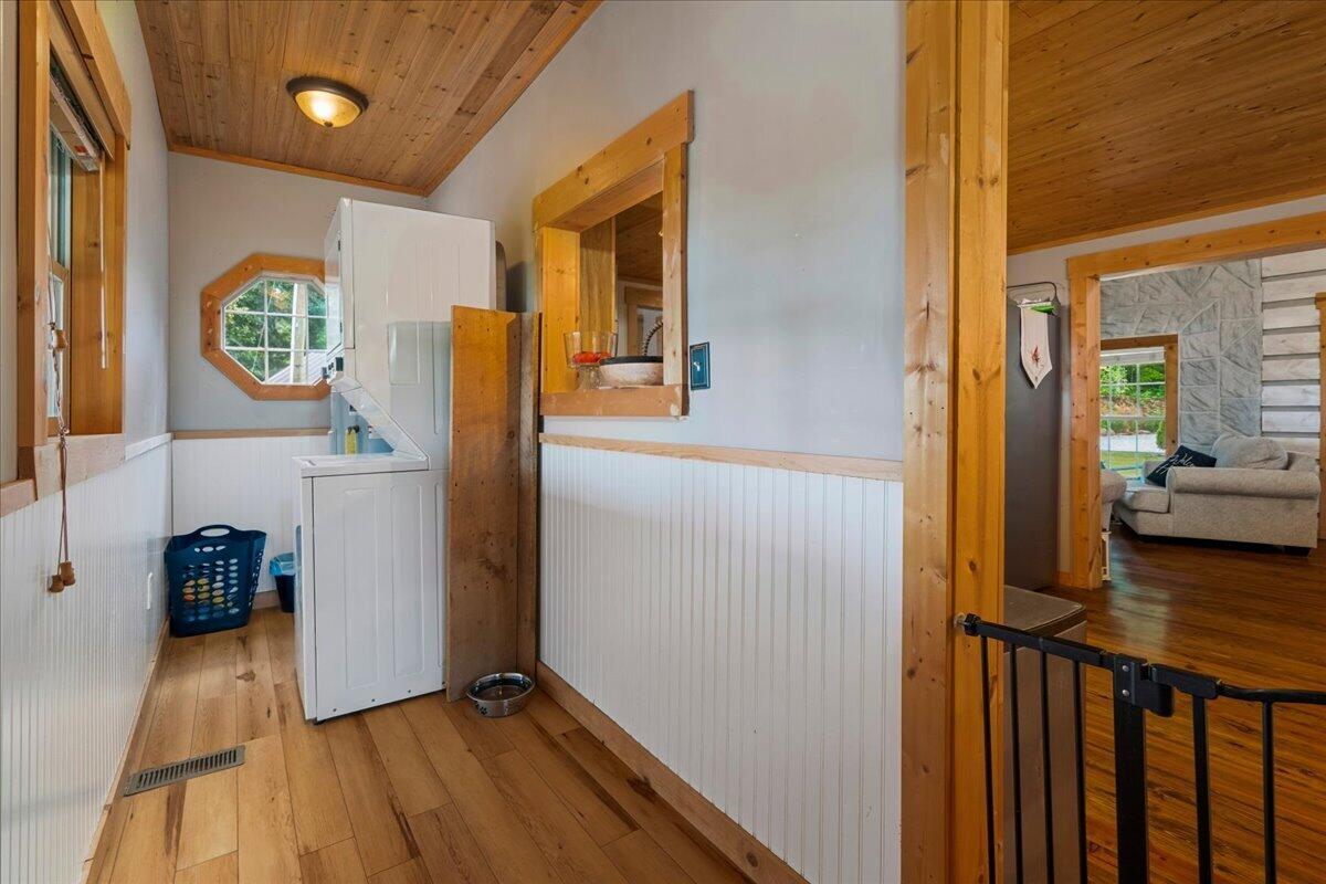 9653 Mckee Road Property Photo 25