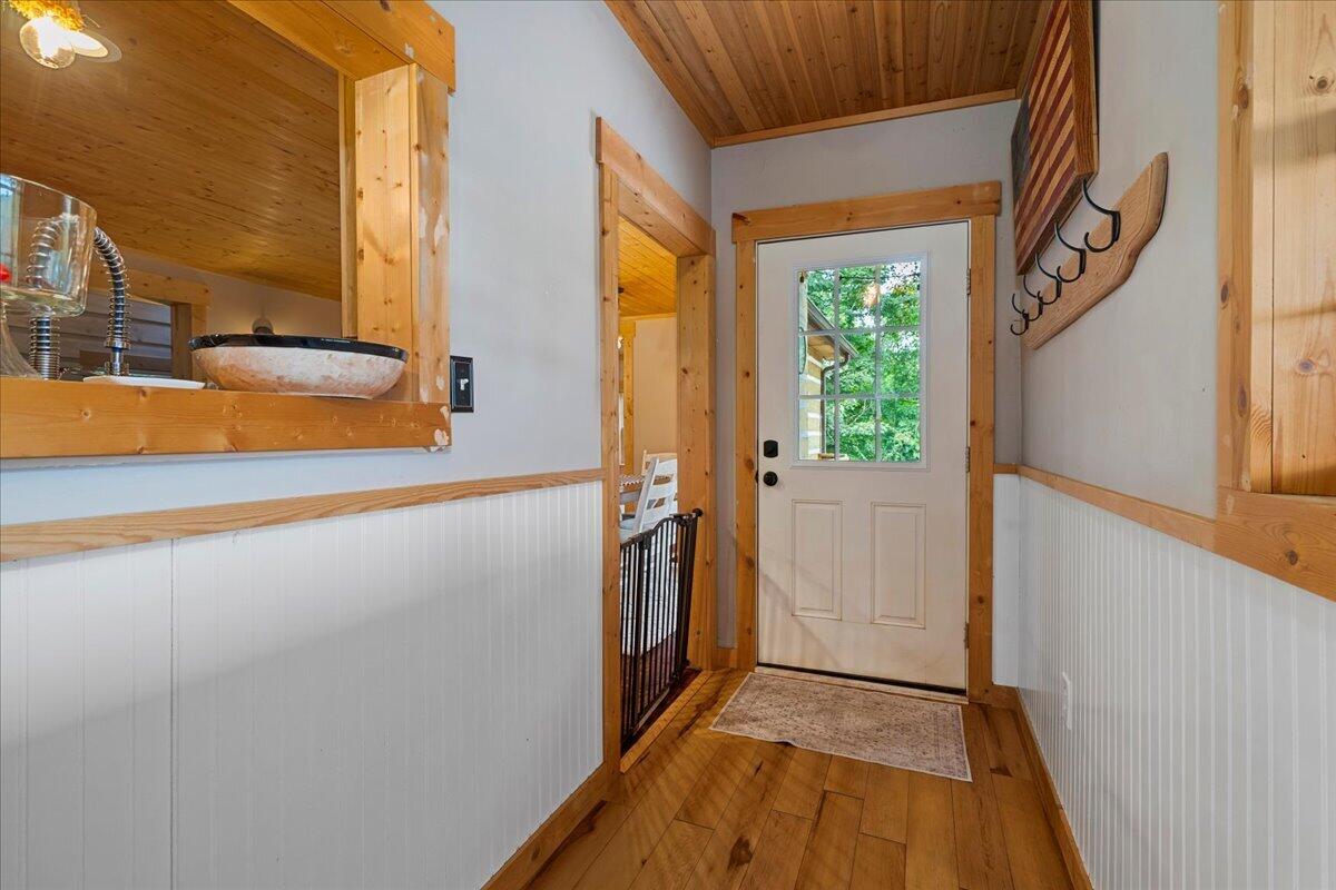 9653 Mckee Road Property Photo 26