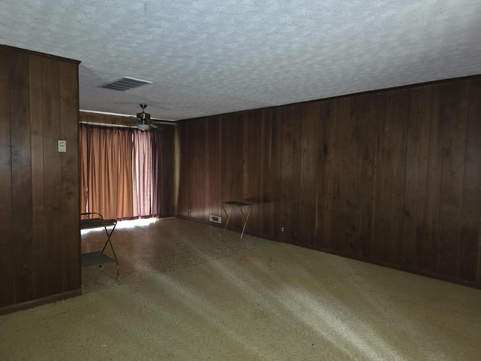 708 Armstrong Road Property Photo 6