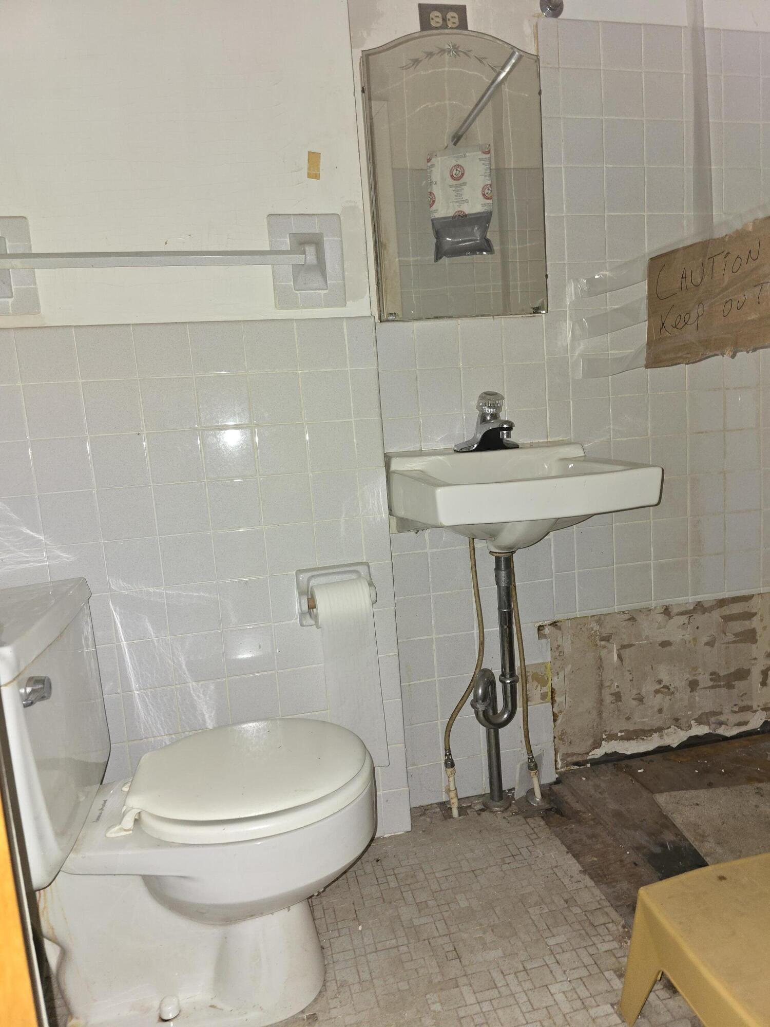 708 Armstrong Road Property Photo 18