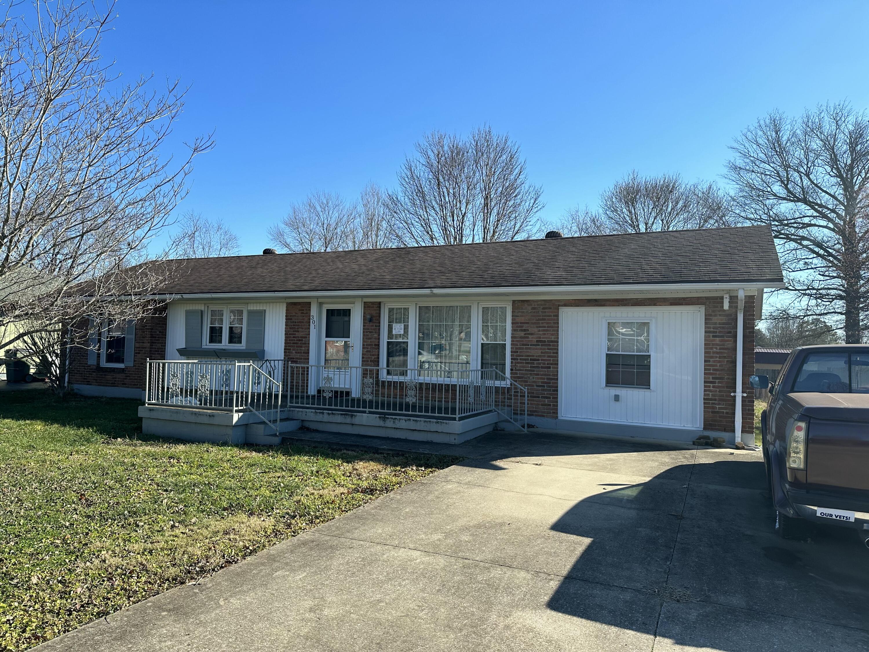 301 Merriwood Parkway Property Photo 1