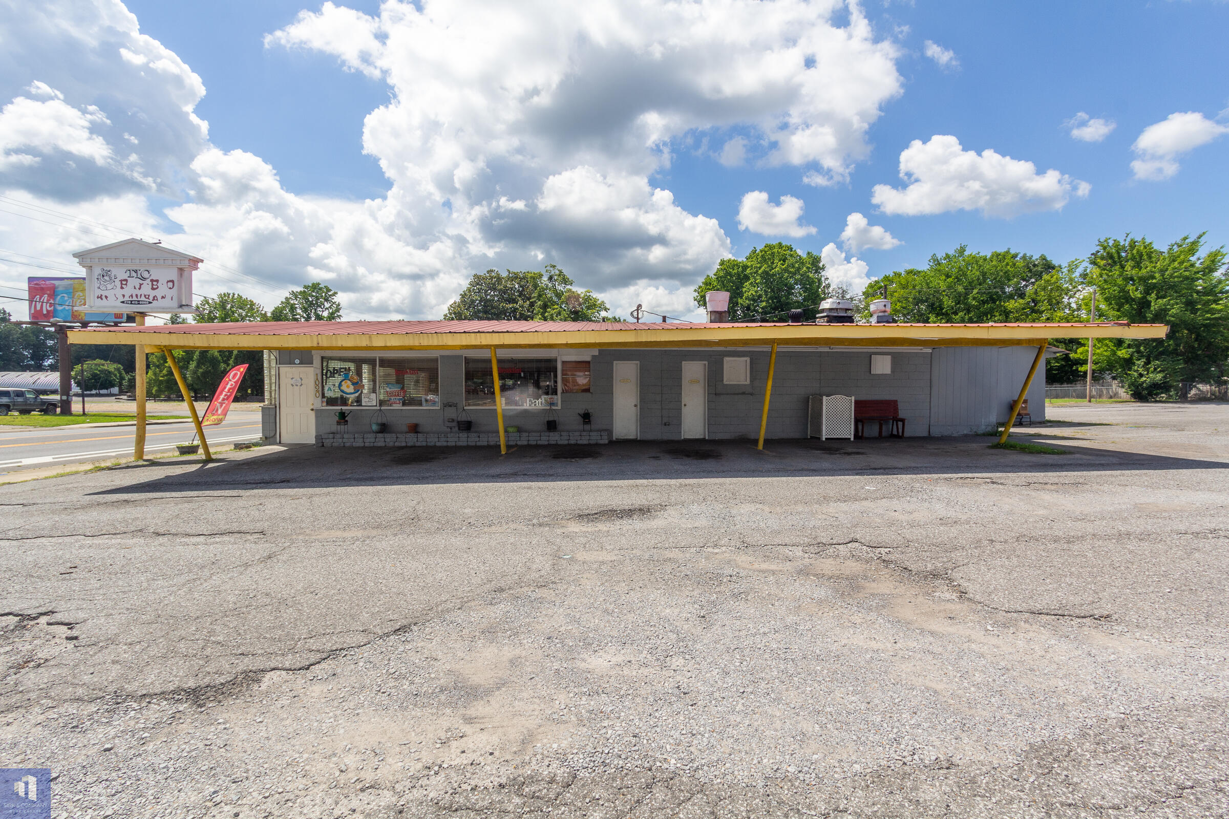 1020 S 21st Street Property Photo 2