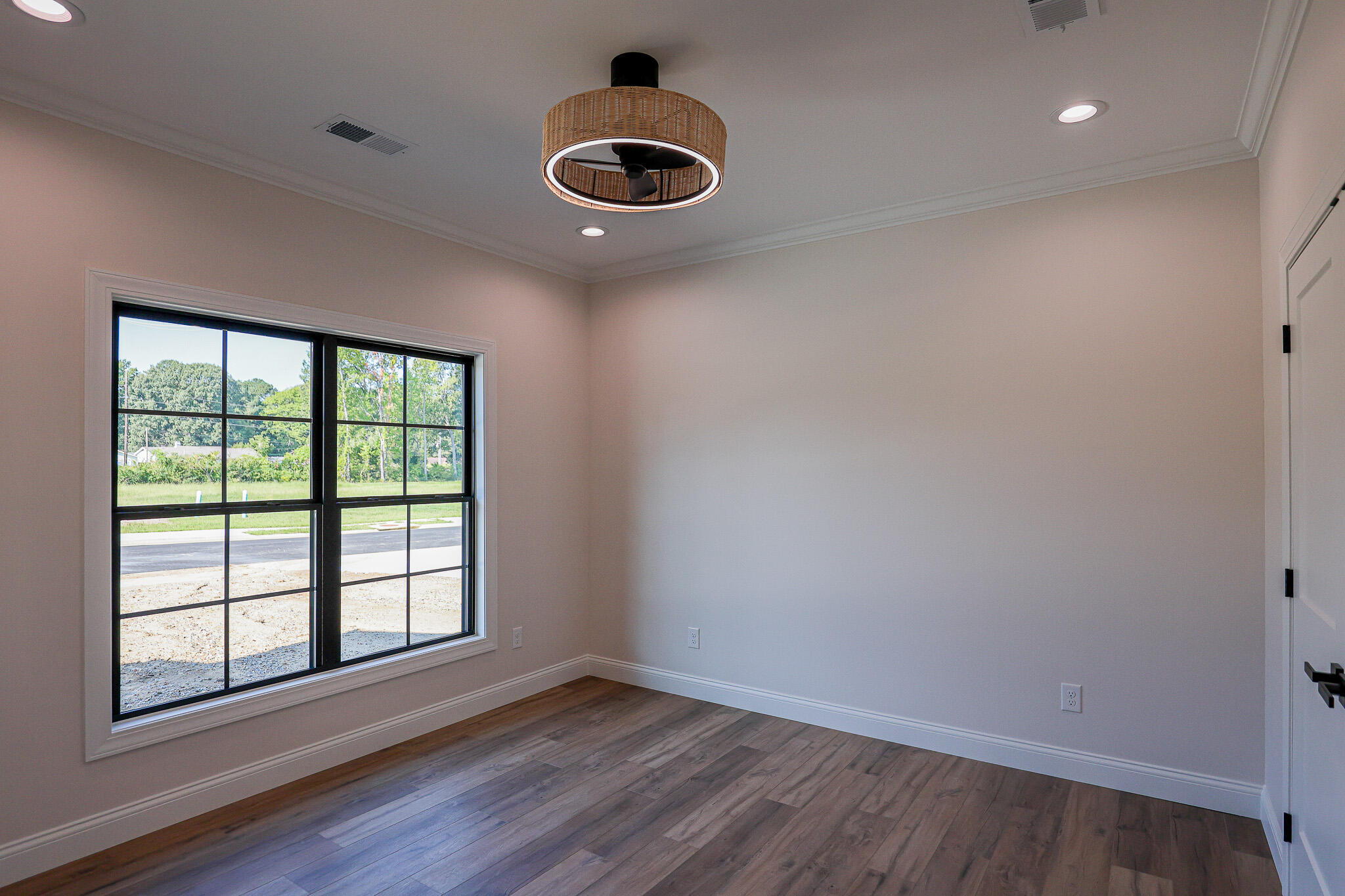 910 Violet Court Property Photo 19