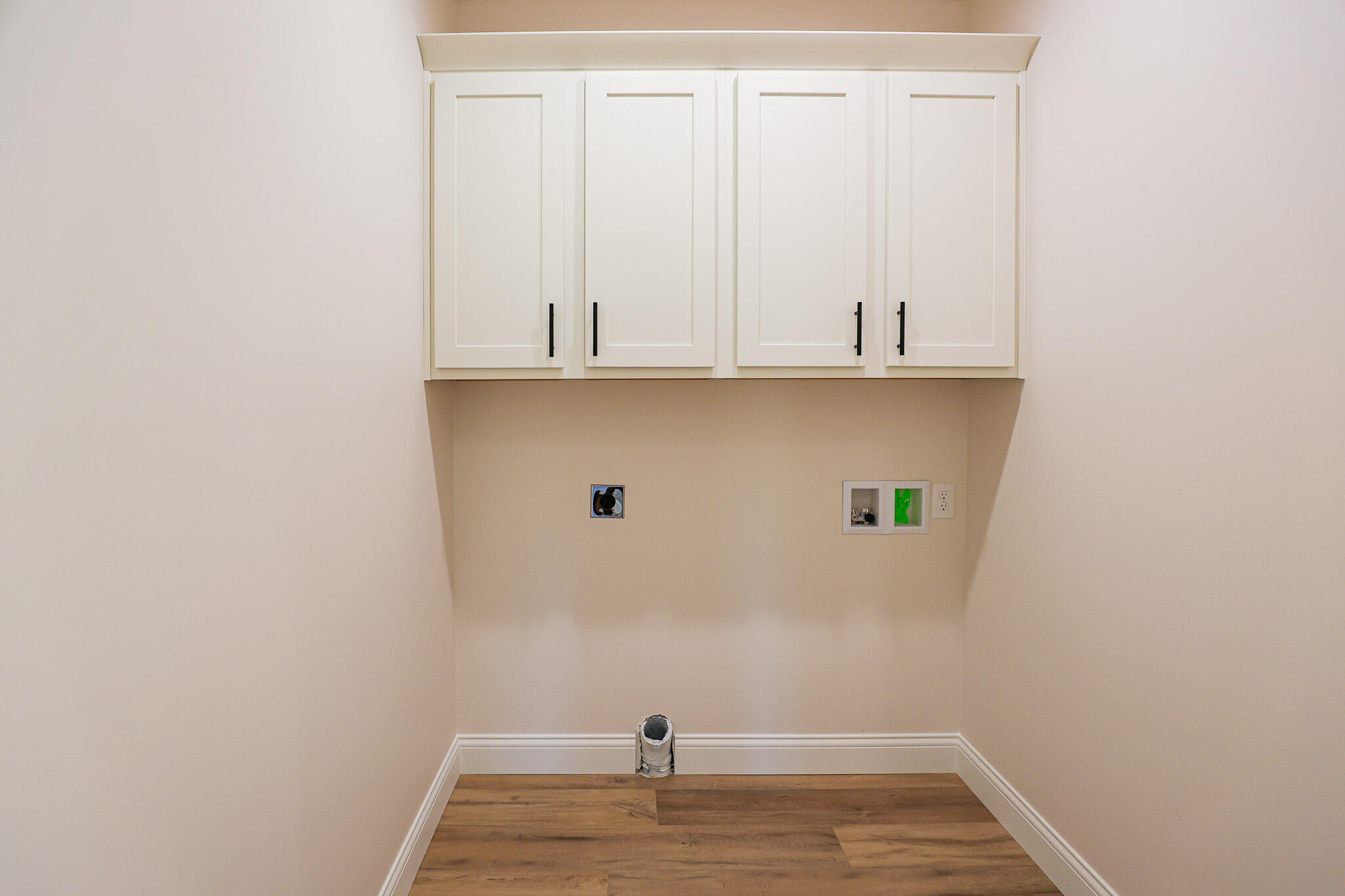 910 Violet Court Property Photo 22