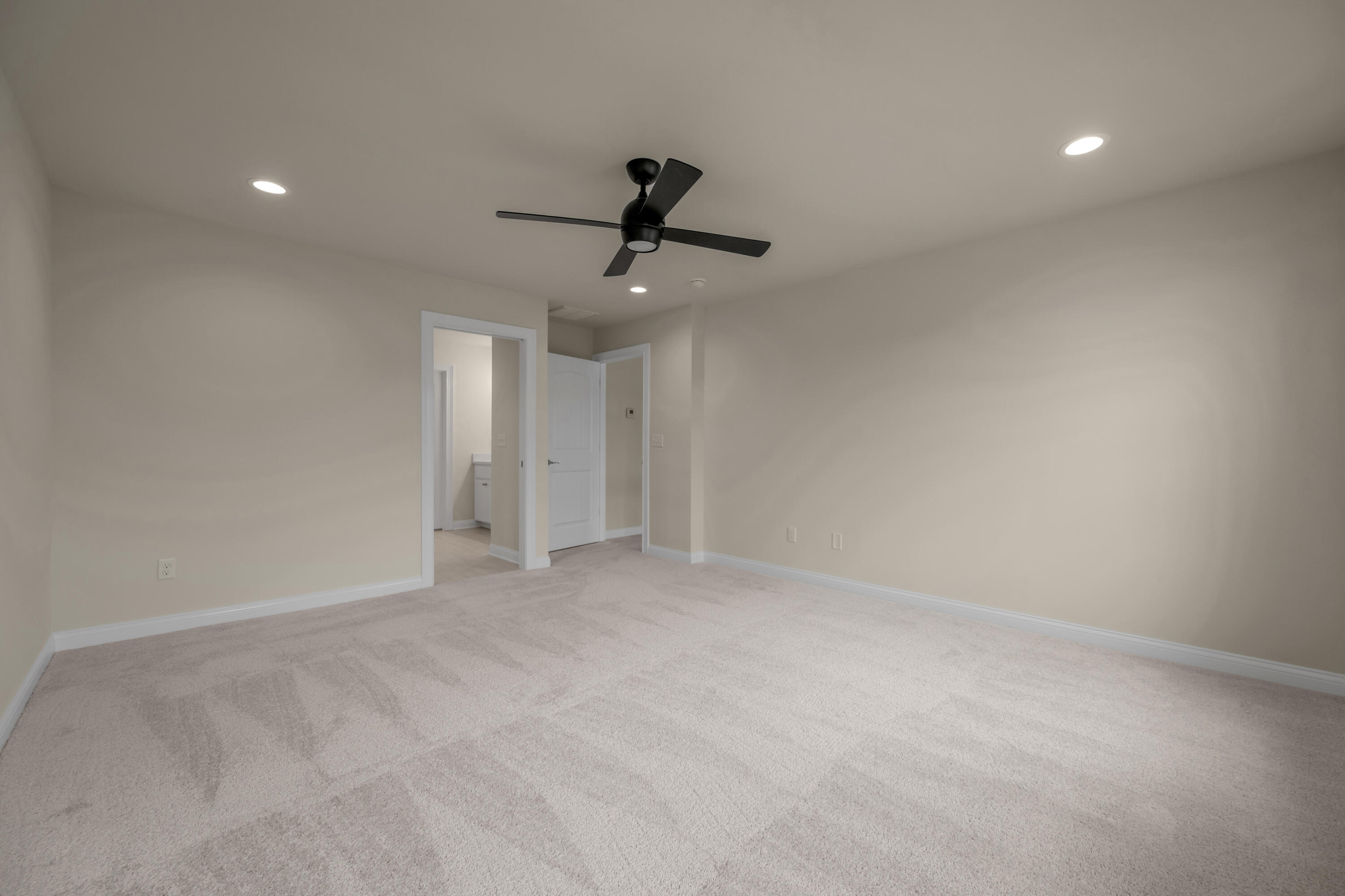 2716 Kearney Creek Lane Property Photo 30