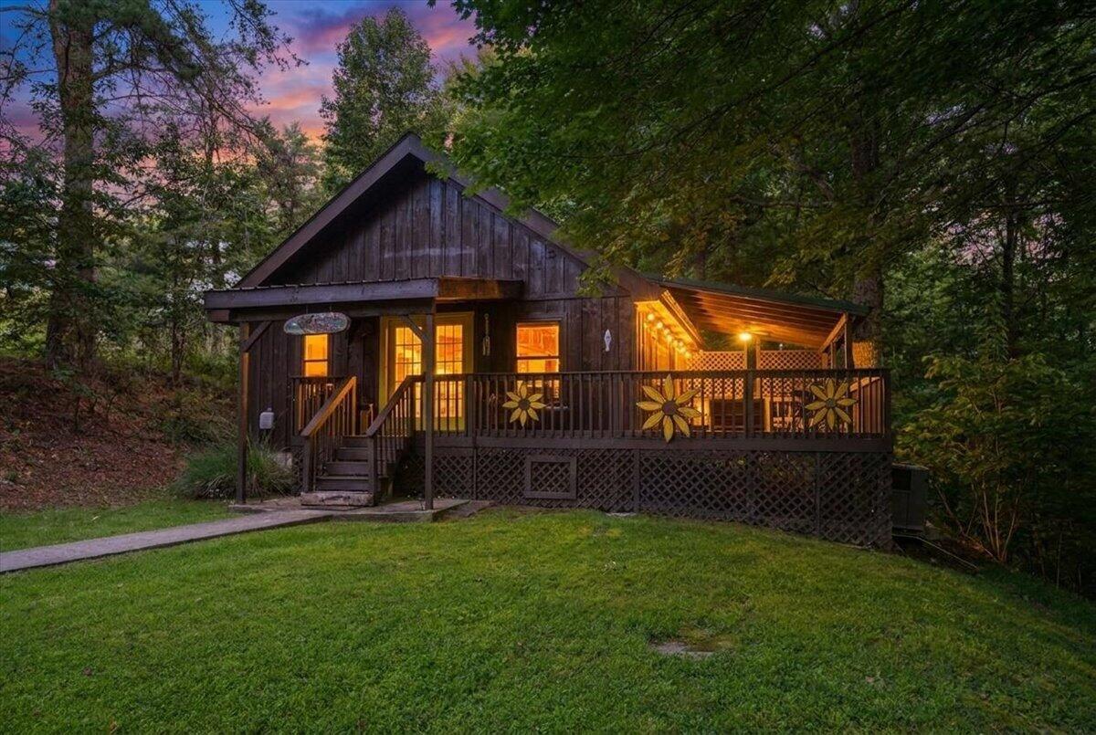 785 Cliffview Road Property Photo 1