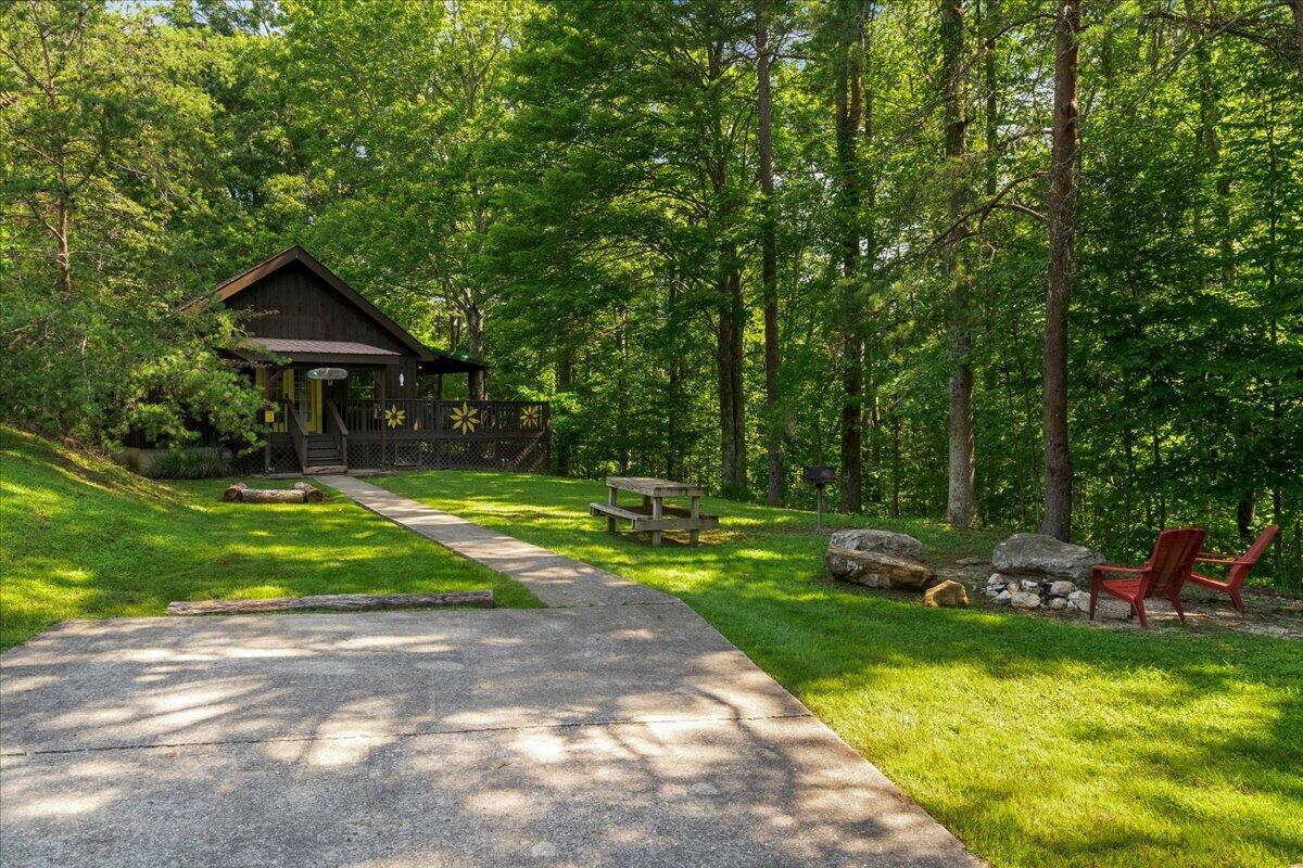 785 Cliffview Road Property Photo 2