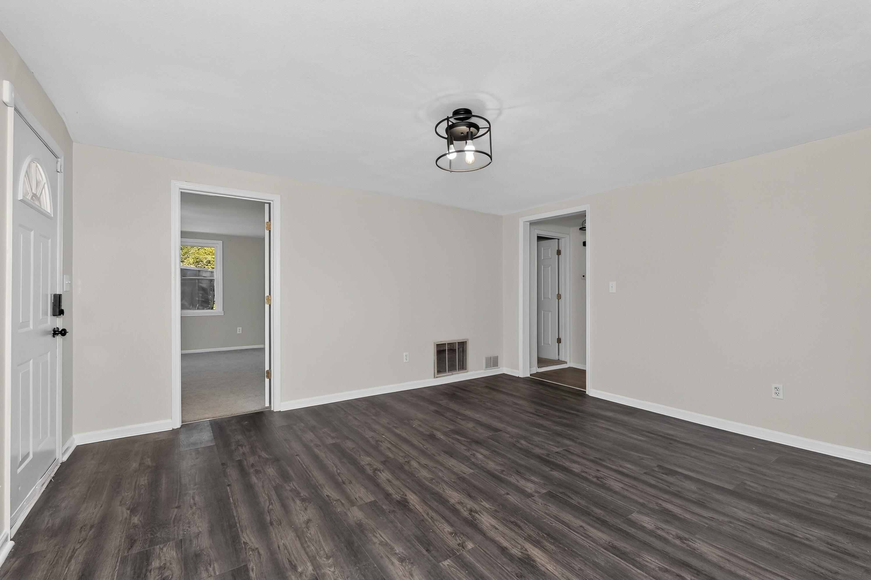 346 Payne Street Property Photo 6