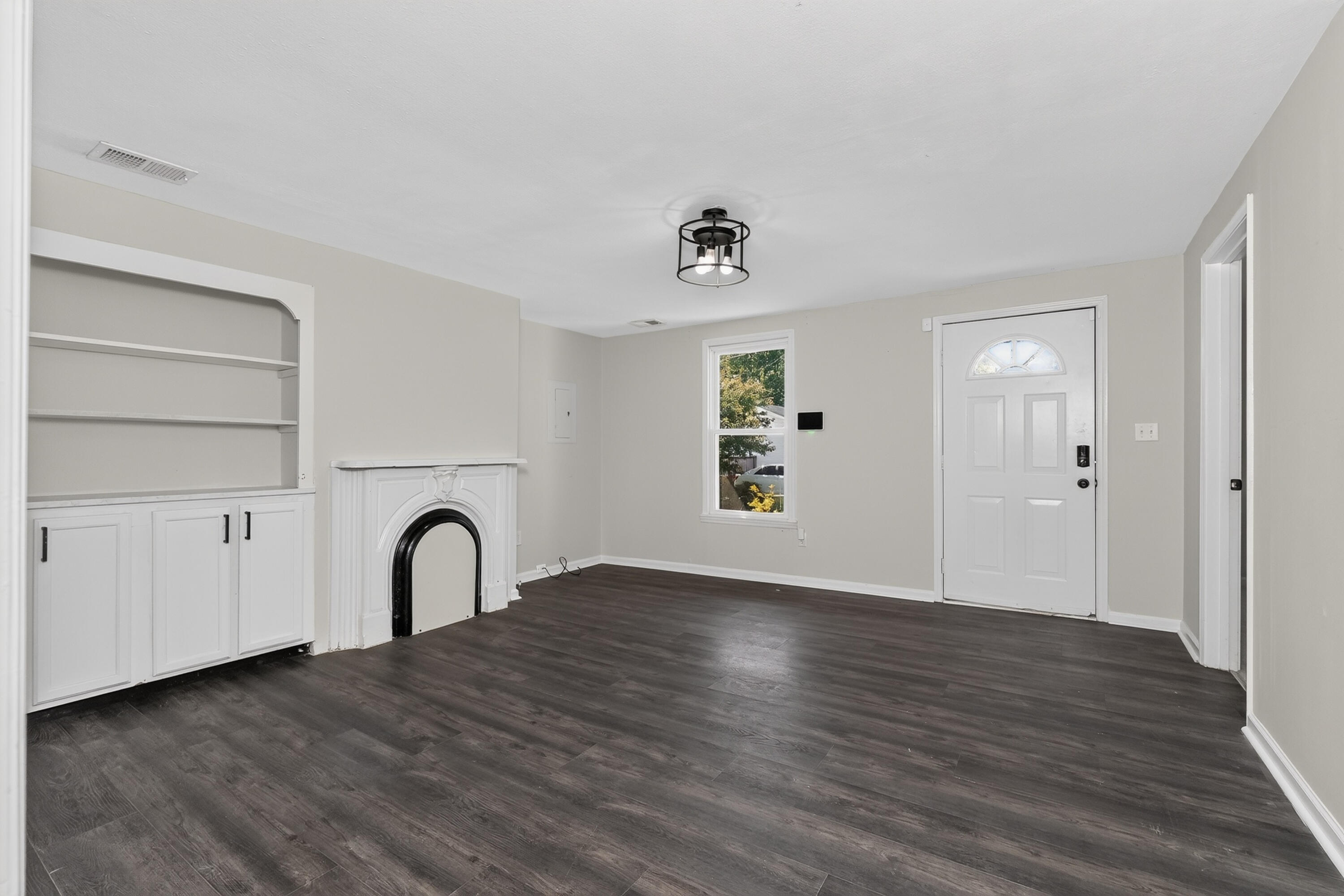 346 Payne Street Property Photo 8