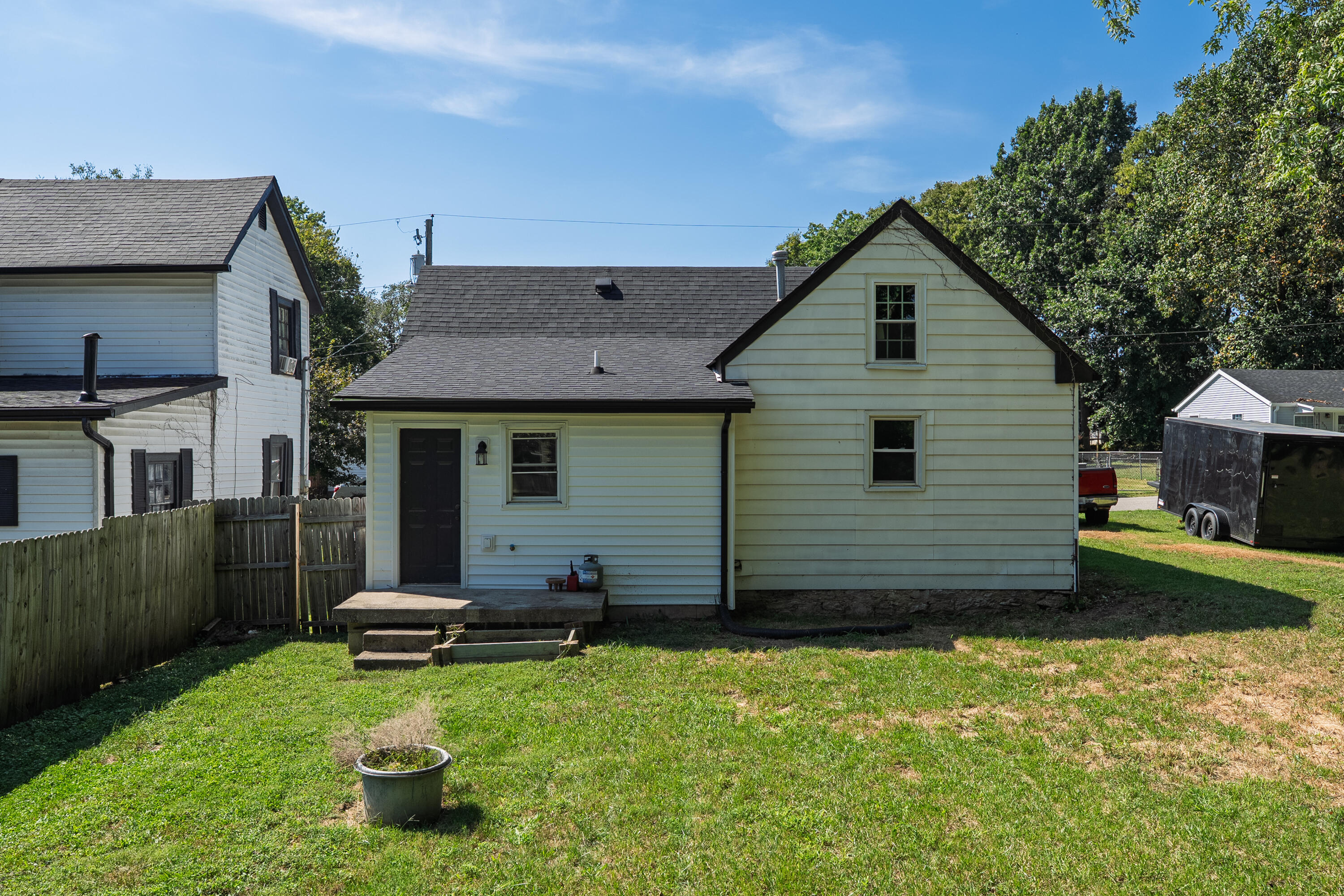 346 Payne Street Property Photo 9