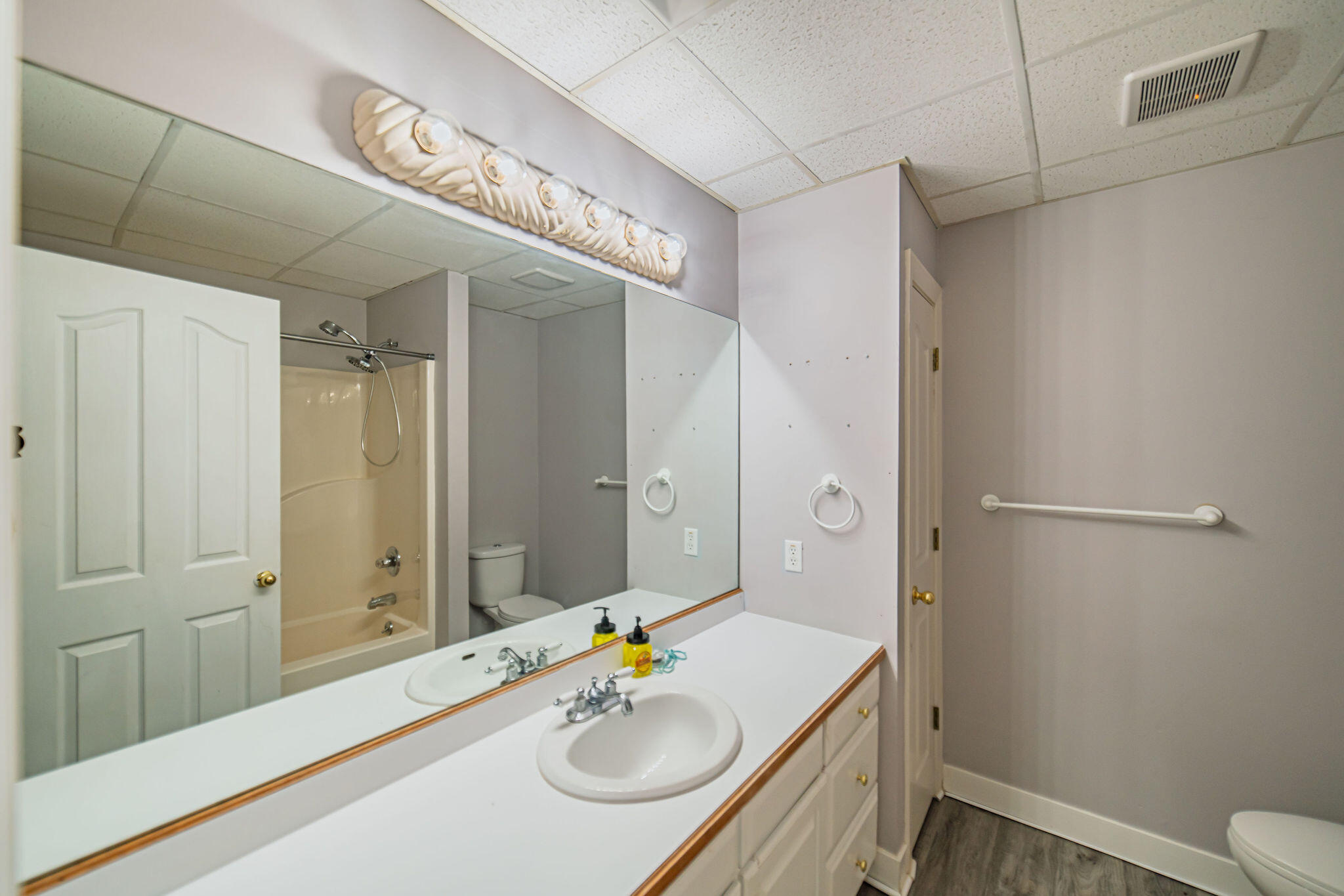 4401 Westchester Lane Property Photo 51