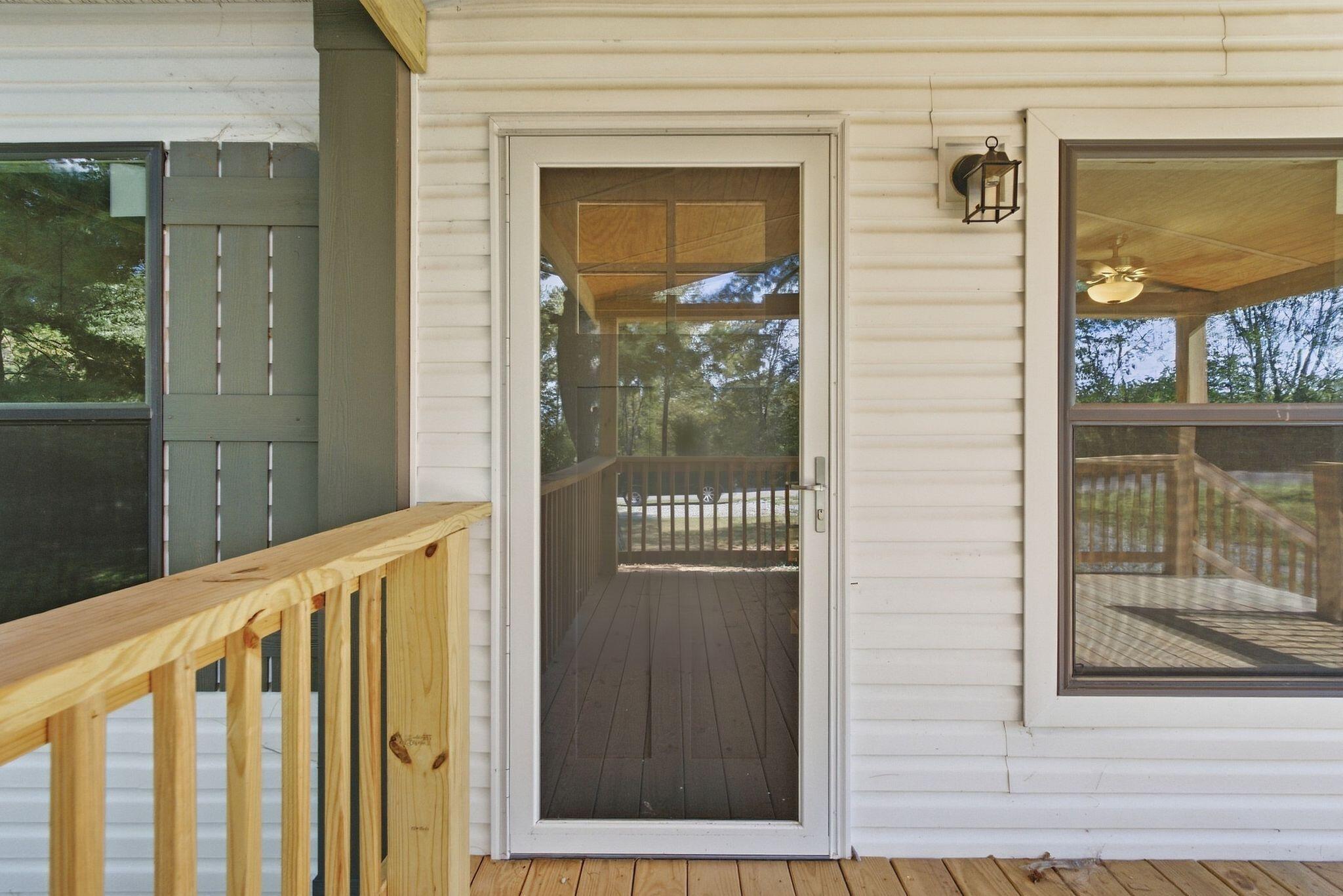 1148 Somerset Lane Property Photo 6