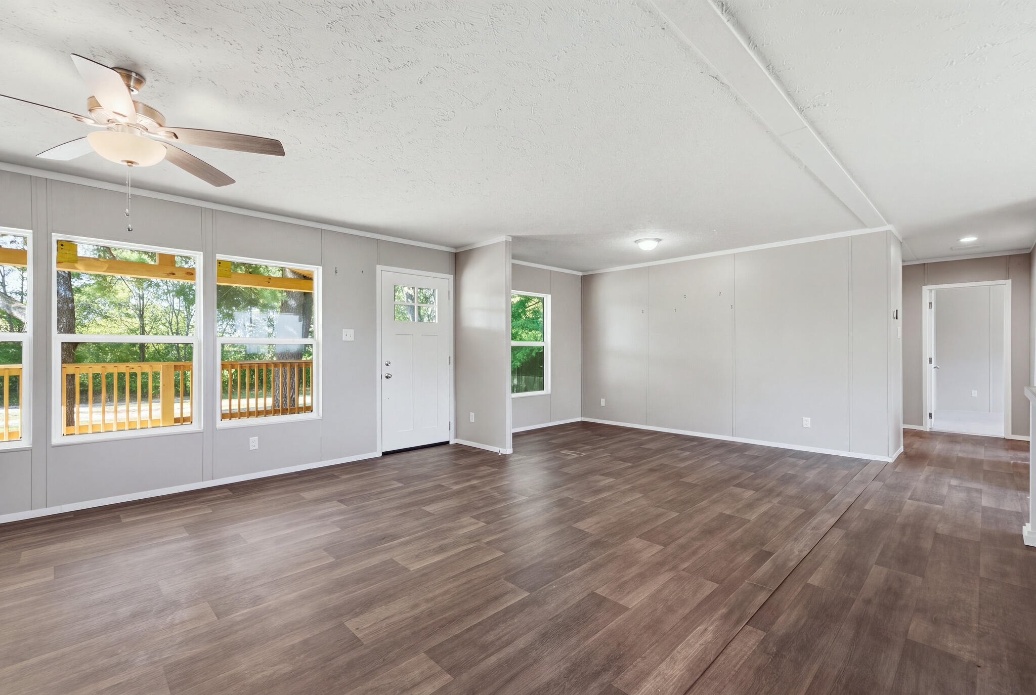 1148 Somerset Lane Property Photo 7