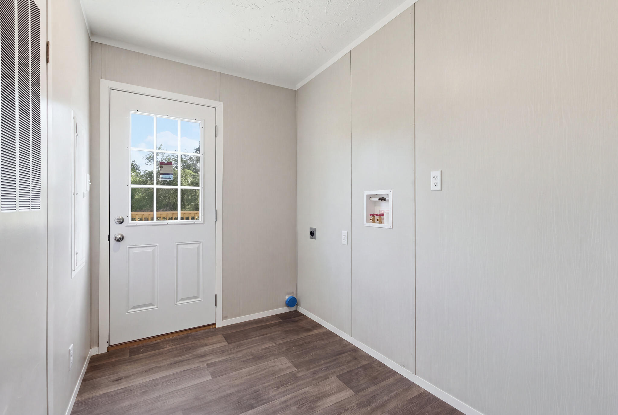 1148 Somerset Lane Property Photo 33