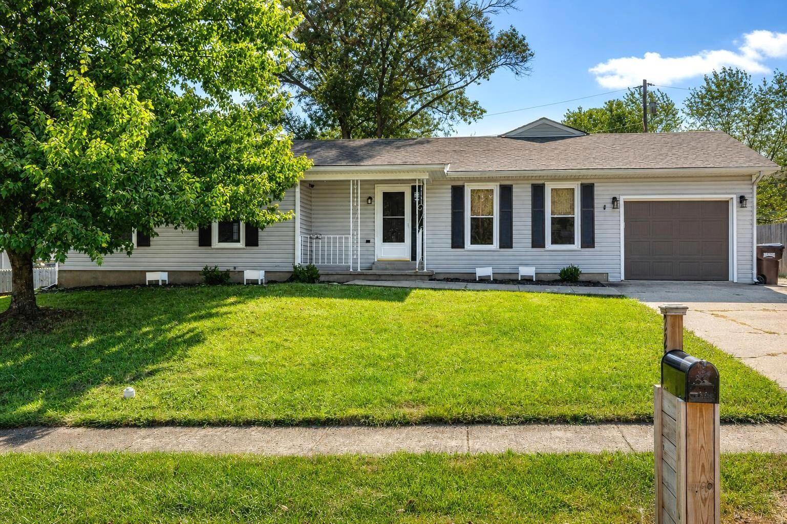2220 Redbud Lane Property Photo 2