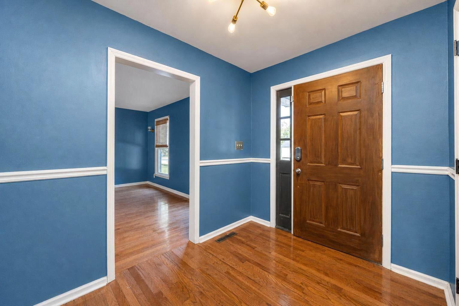 2220 Redbud Lane Property Photo 6