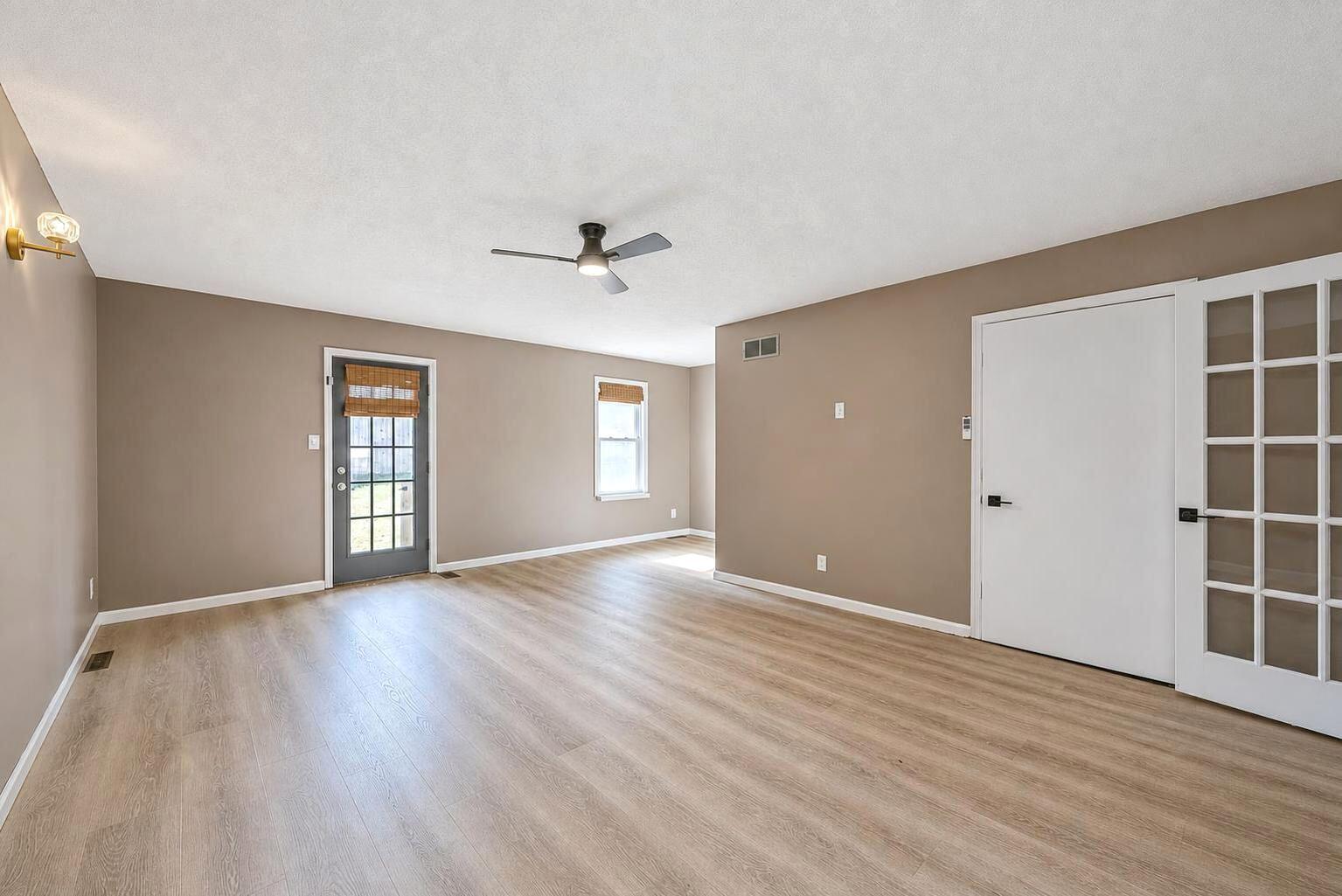2220 Redbud Lane Property Photo 14