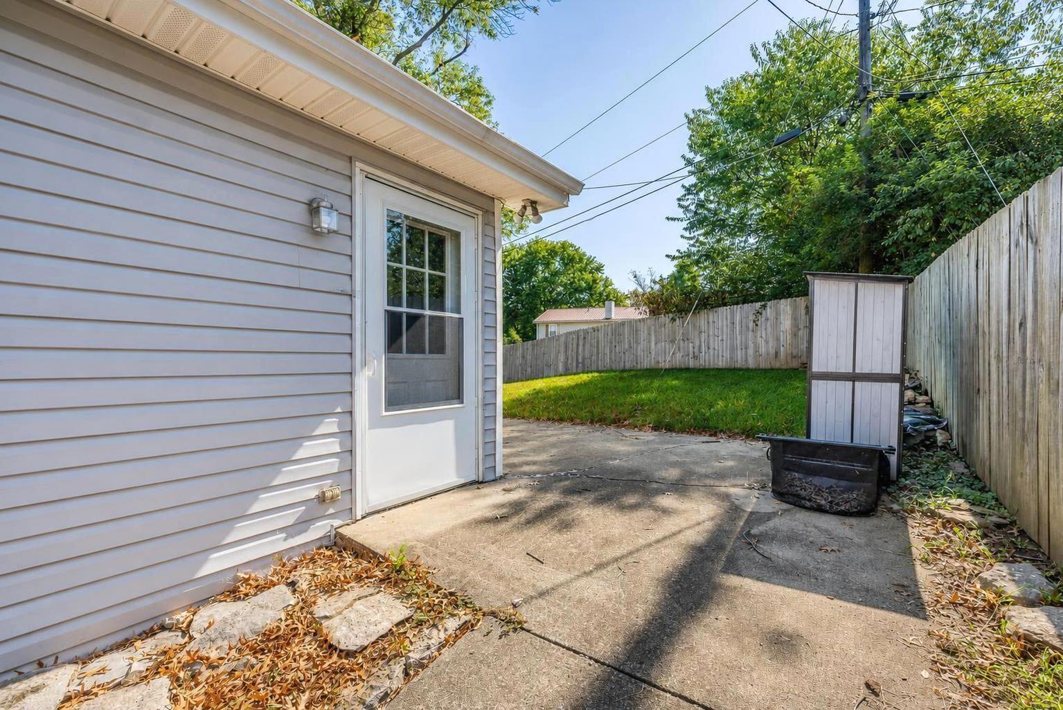 2220 Redbud Lane Property Photo 32