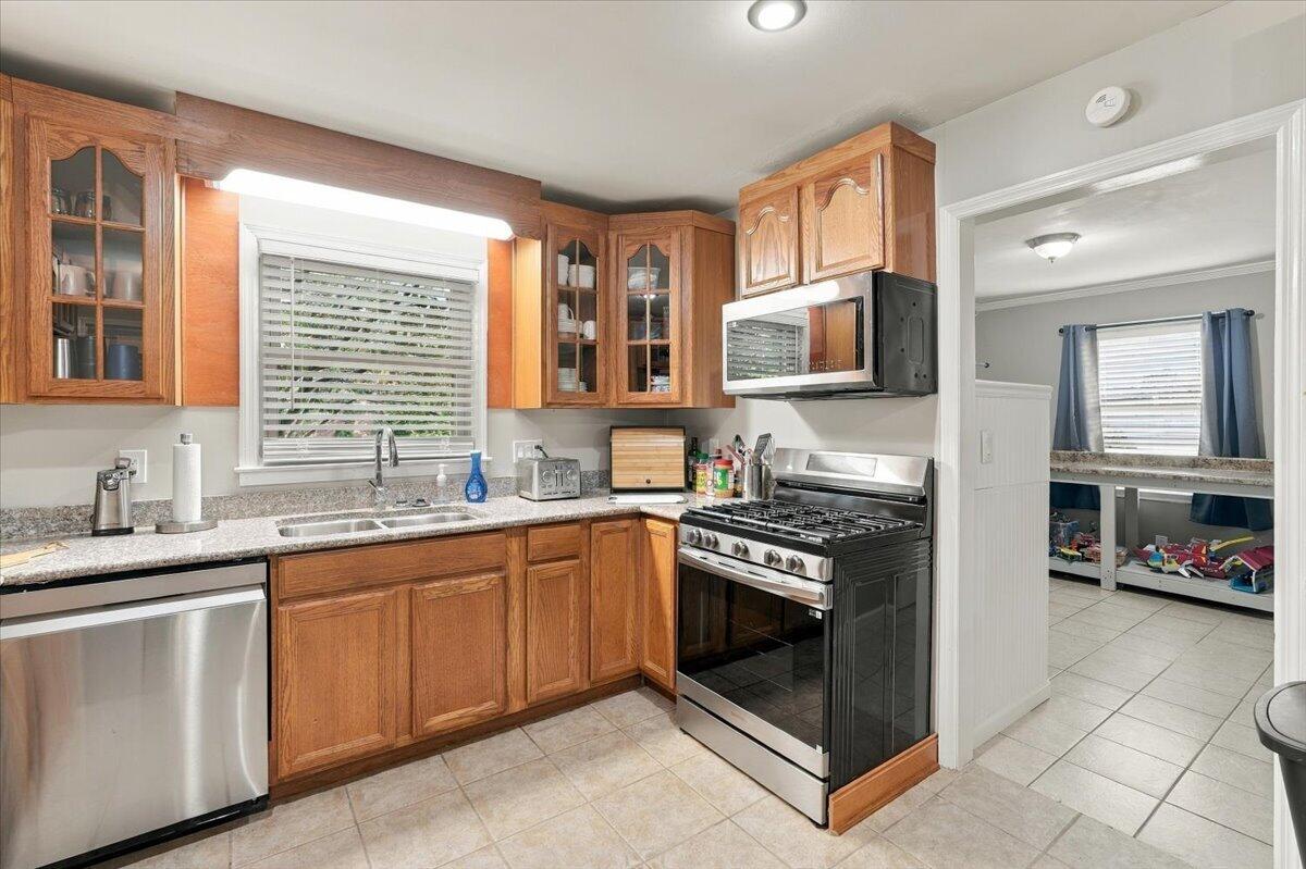 100 W Fairview Avenue Property Photo 12