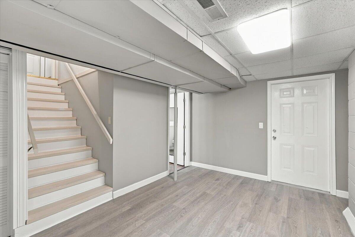 100 W Fairview Avenue Property Photo 27