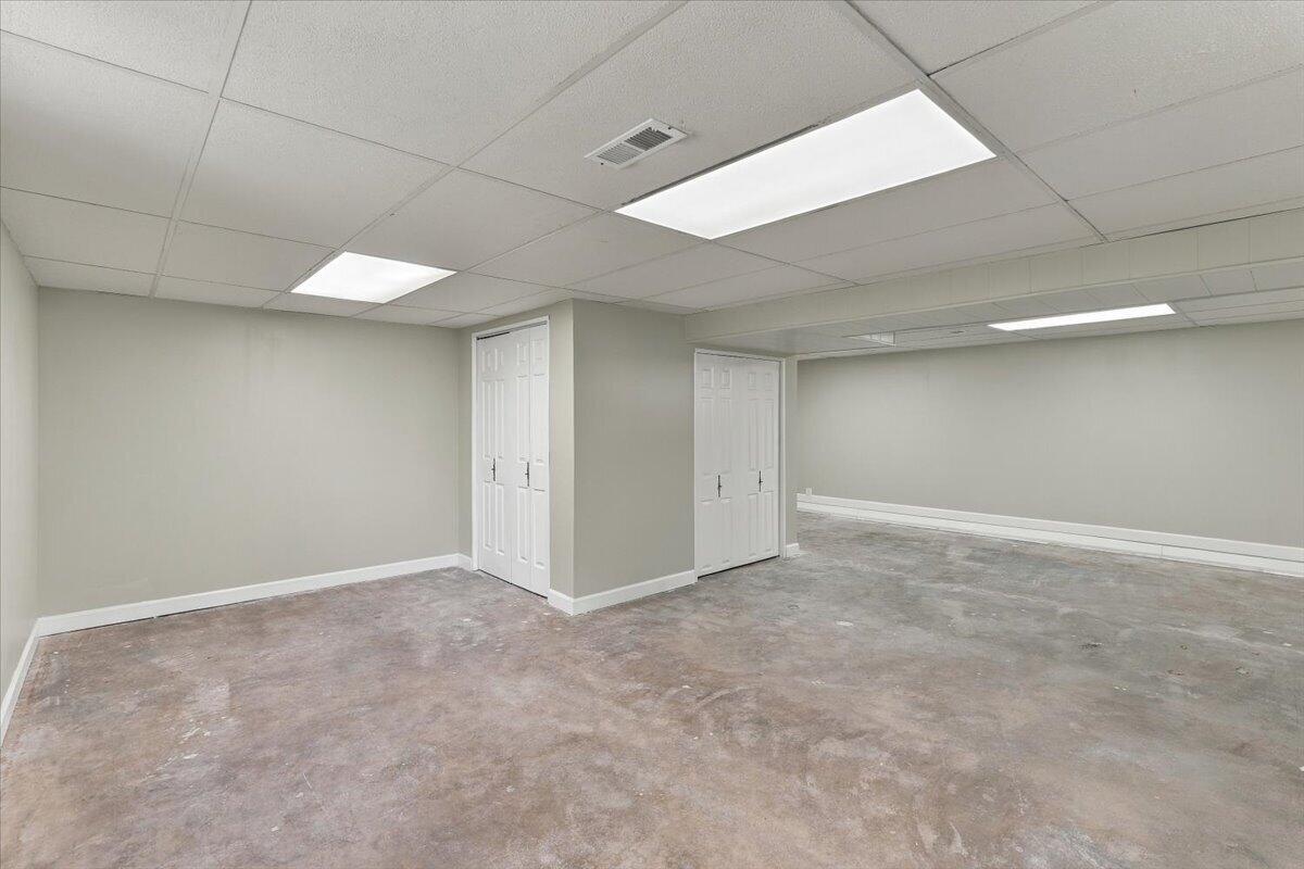 100 W Fairview Avenue Property Photo 29