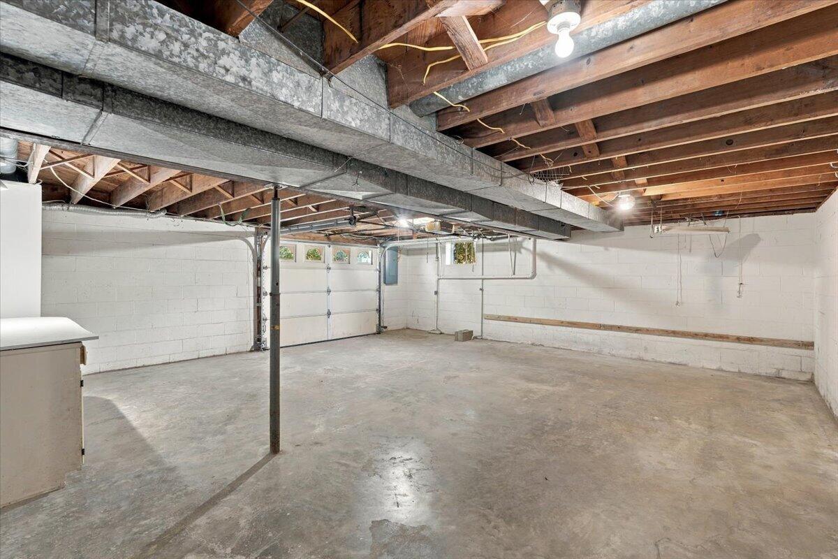 100 W Fairview Avenue Property Photo 30