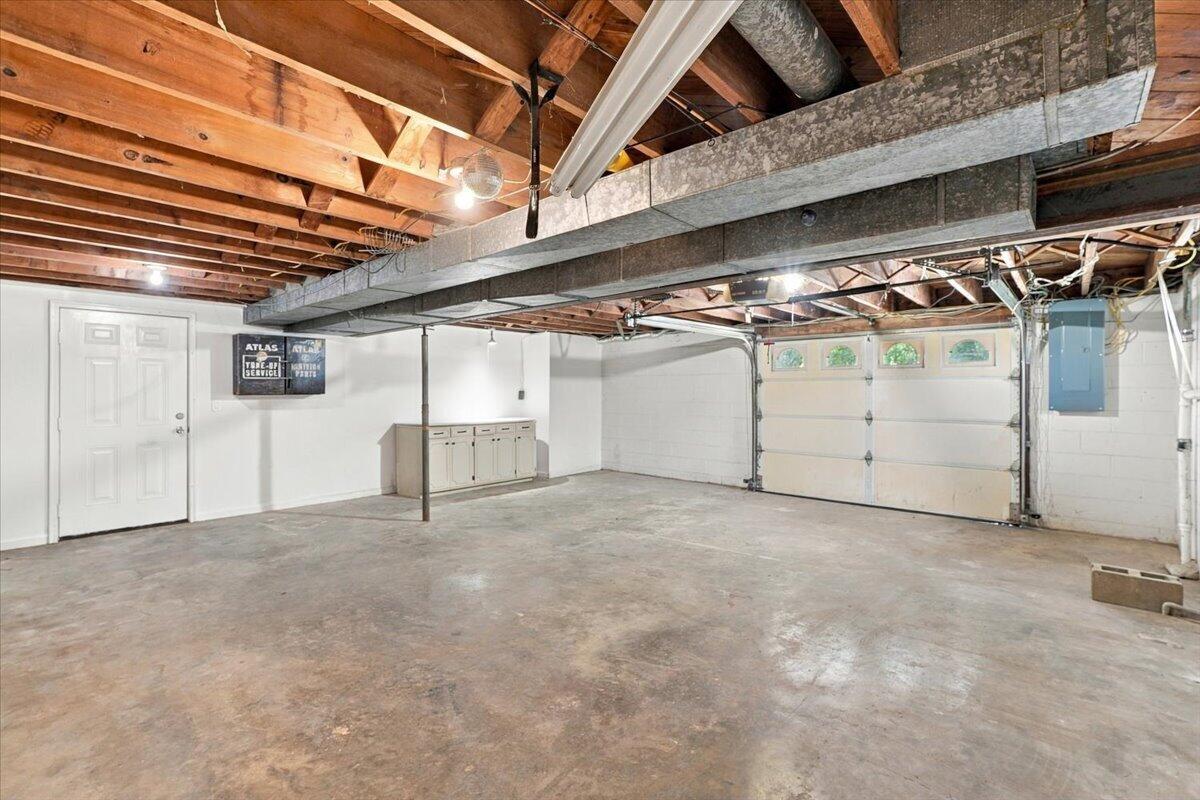 100 W Fairview Avenue Property Photo 31