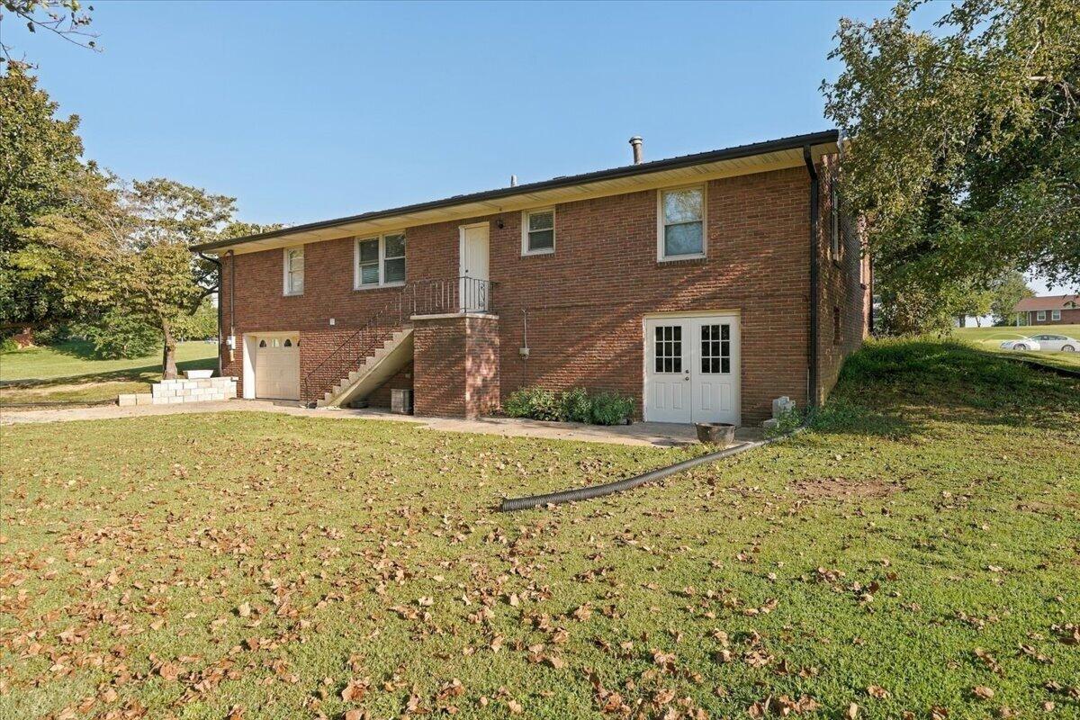 100 W Fairview Avenue Property Photo 38