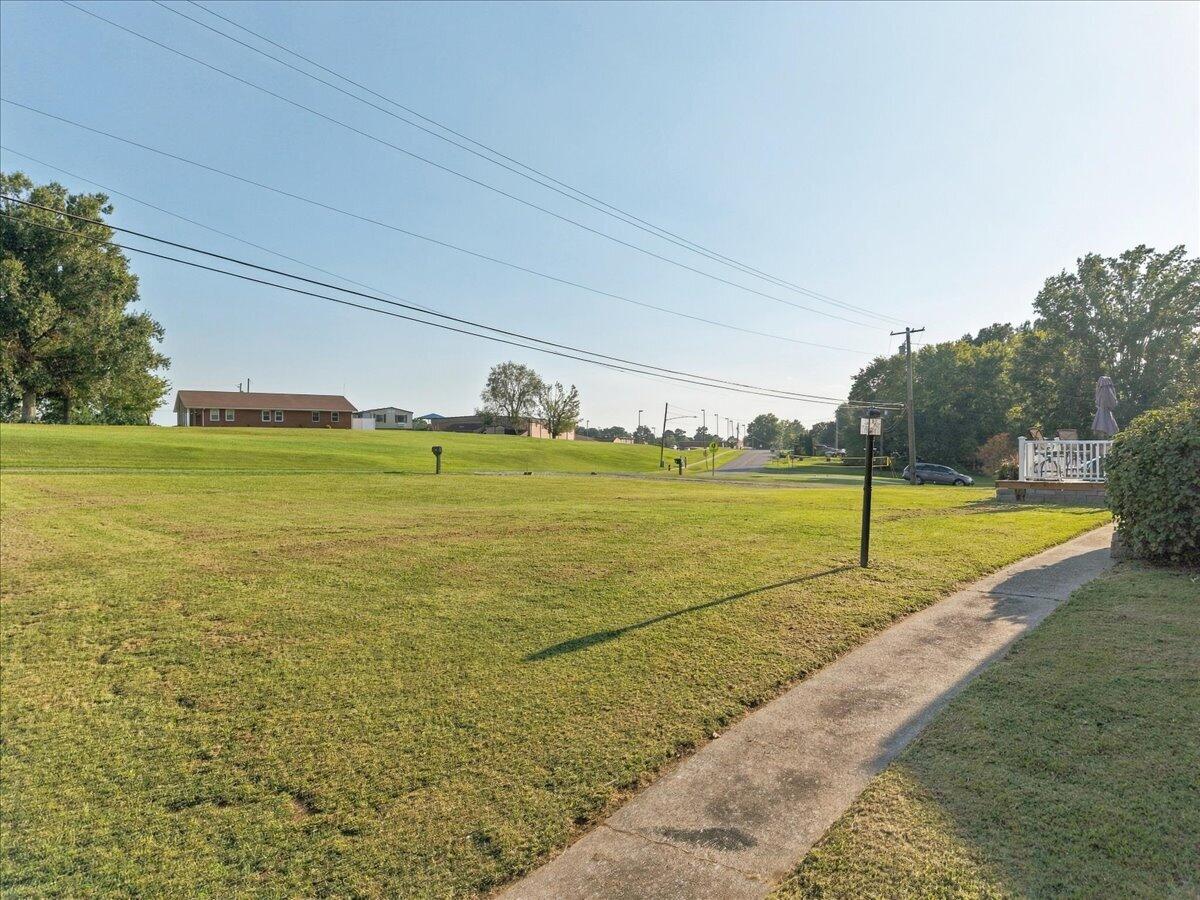 100 W Fairview Avenue Property Photo 44