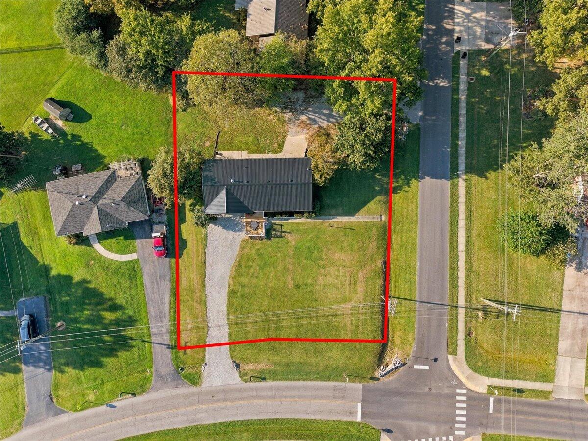 100 W Fairview Avenue Property Photo 46