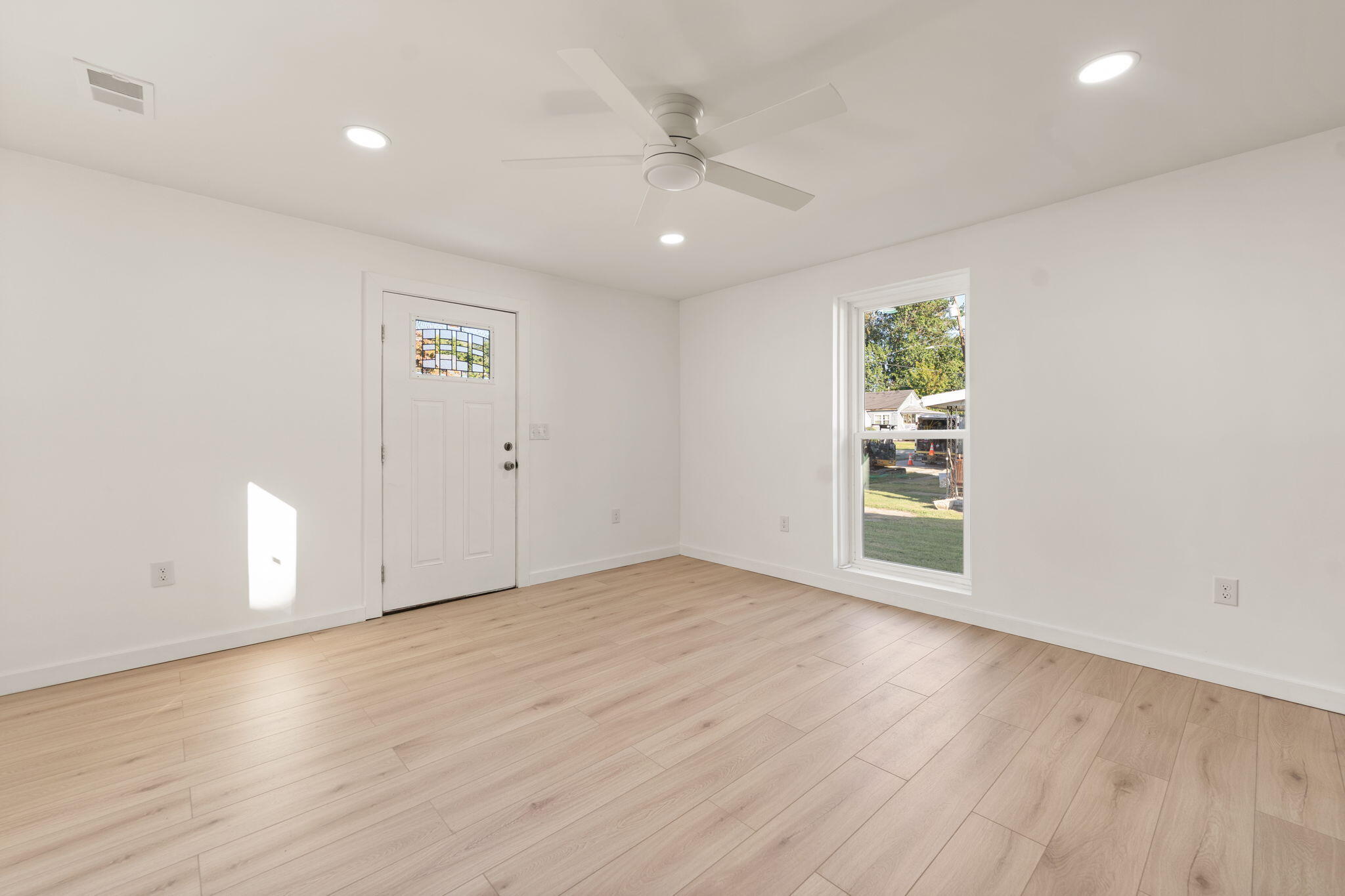 305 Harrison Avenue Property Photo 3