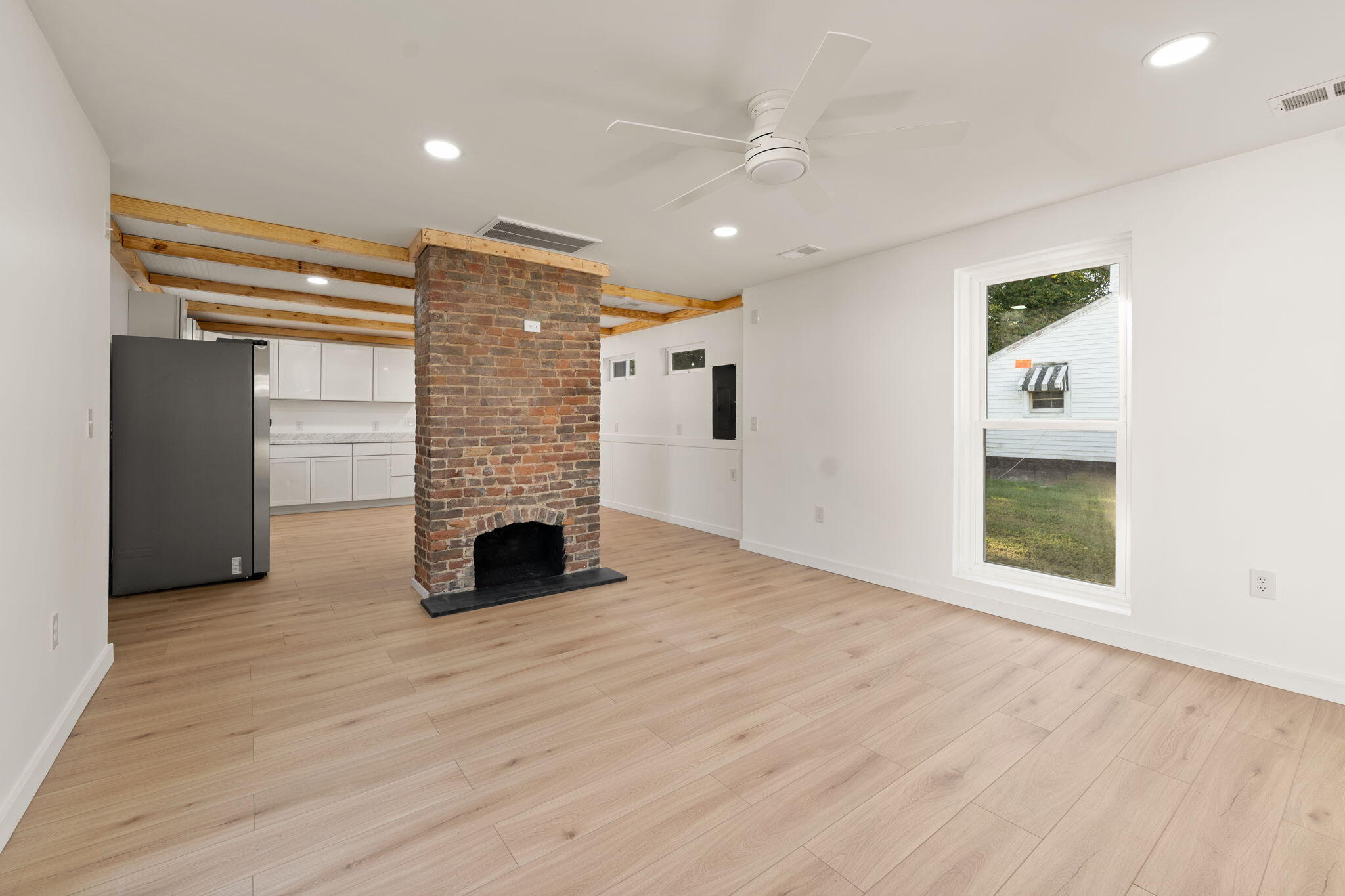 305 Harrison Avenue Property Photo 4