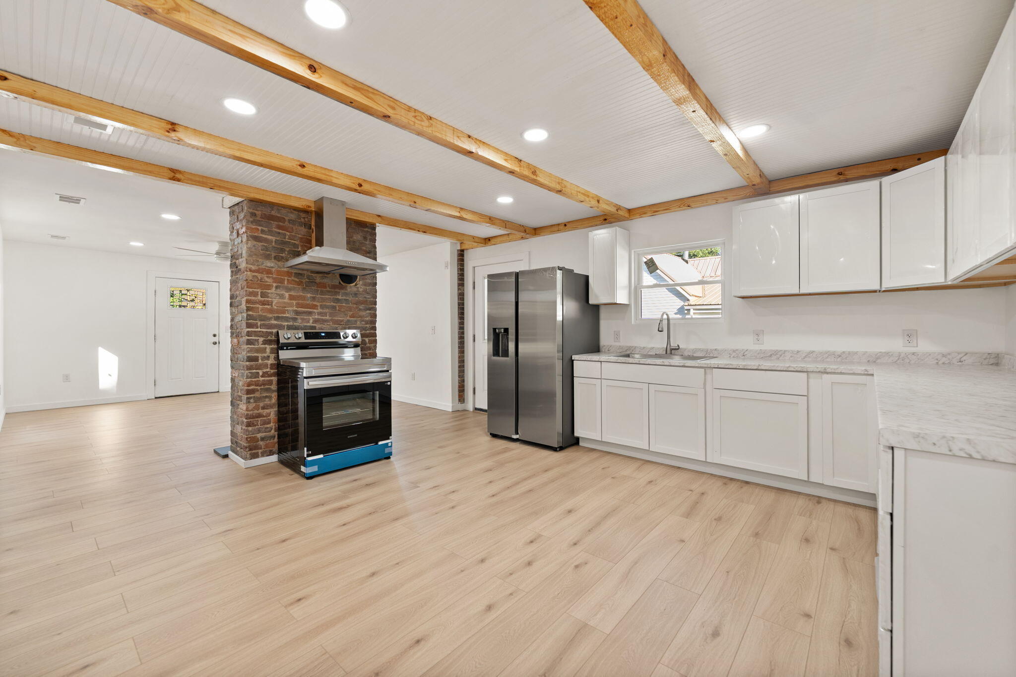 305 Harrison Avenue Property Photo 6
