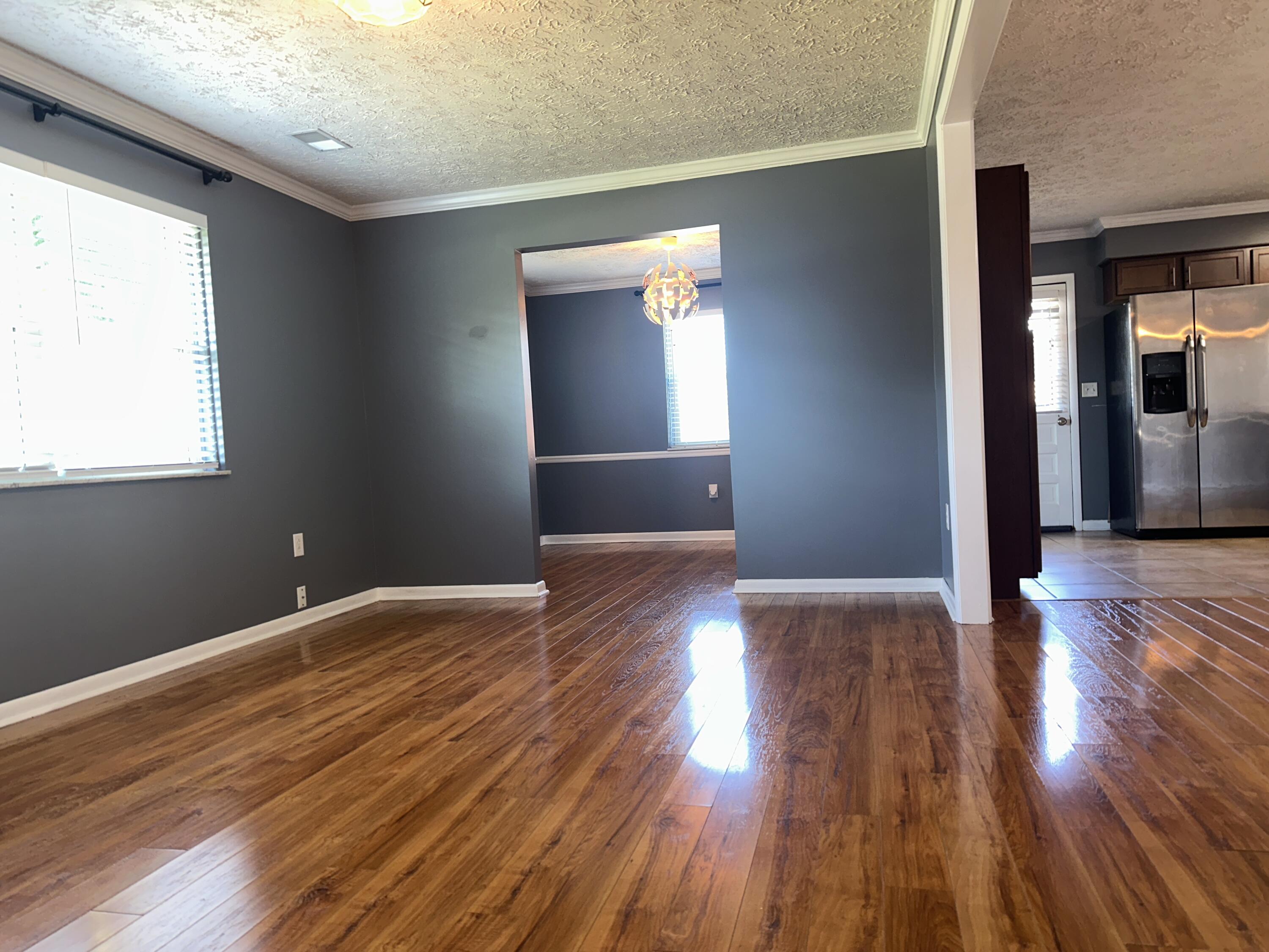 618 Brookmede Drive Property Photo 4