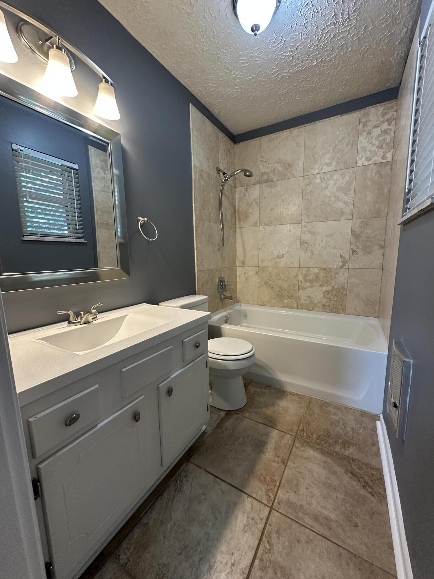 618 Brookmede Drive Property Photo 17