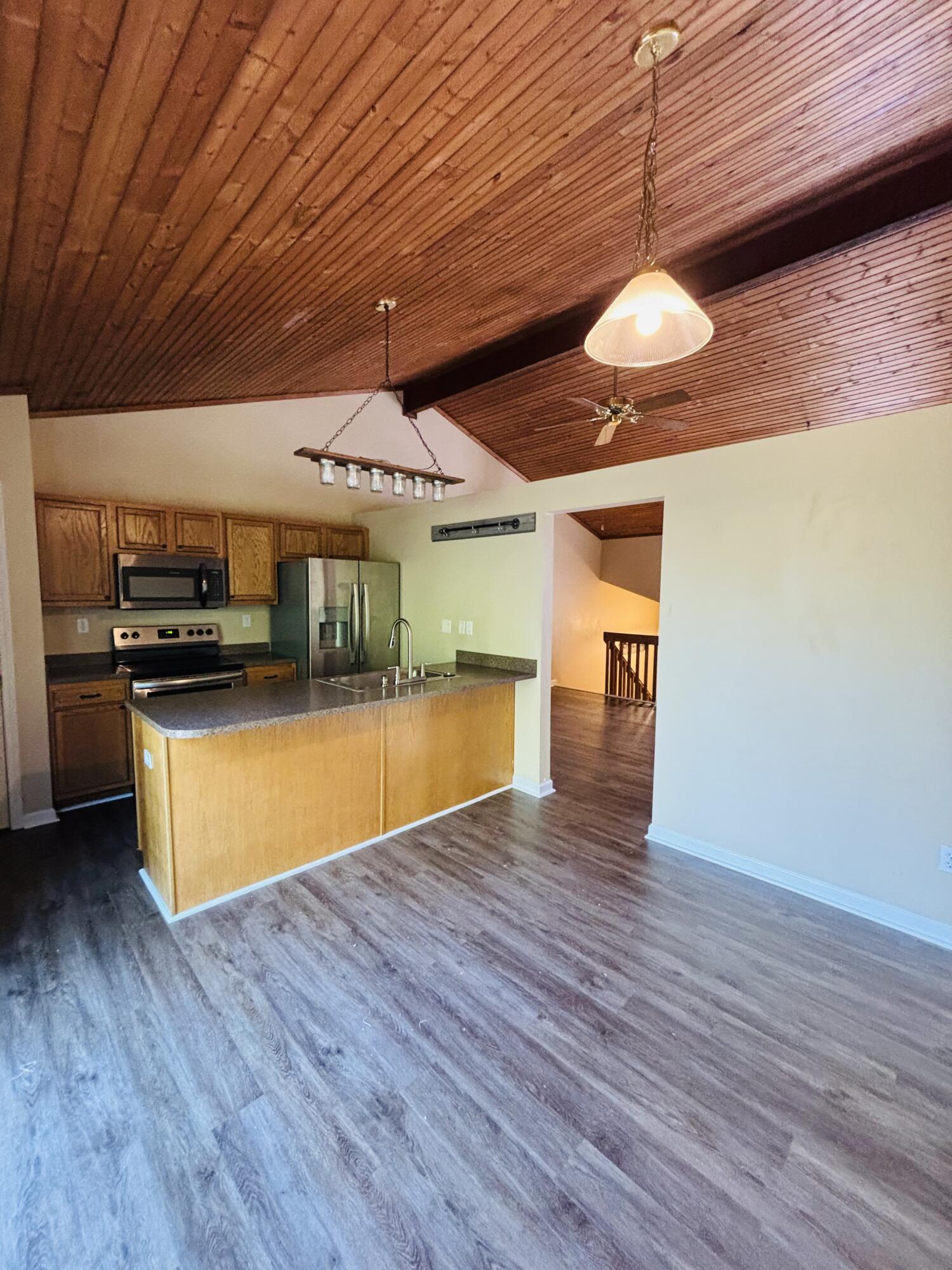 3539 Lochdale Terrace Property Photo 3