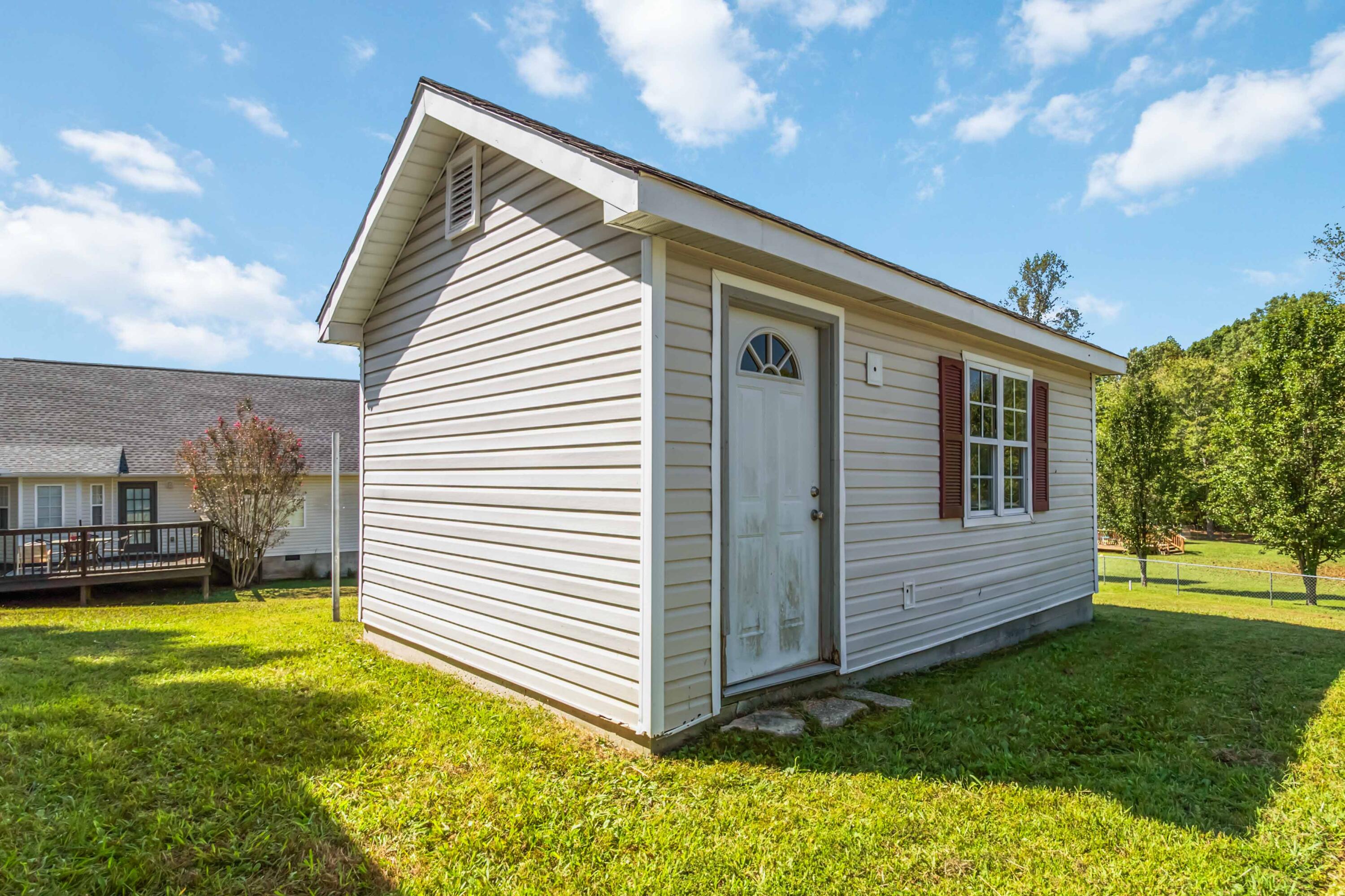 221 Sandy Hills Lane Property Photo 8