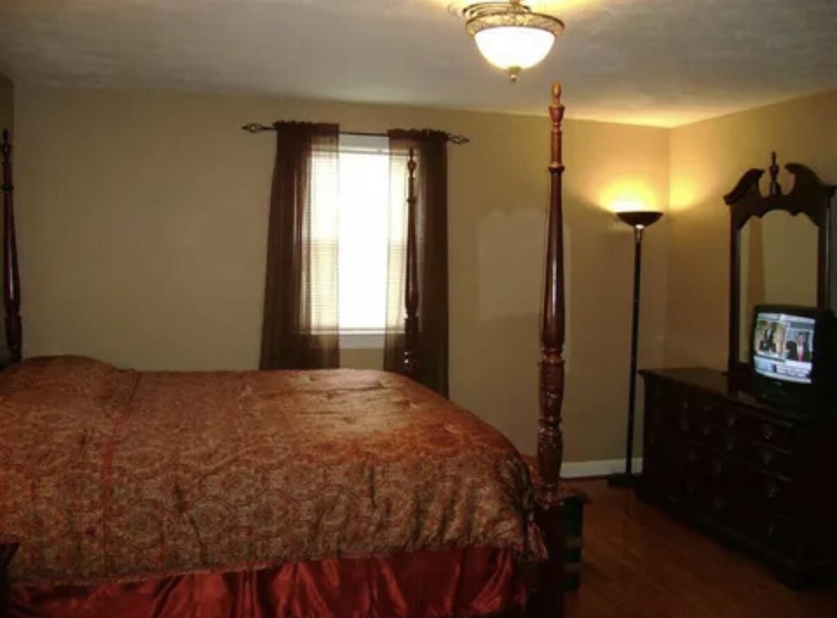 190 Hubble Road Property Photo 7