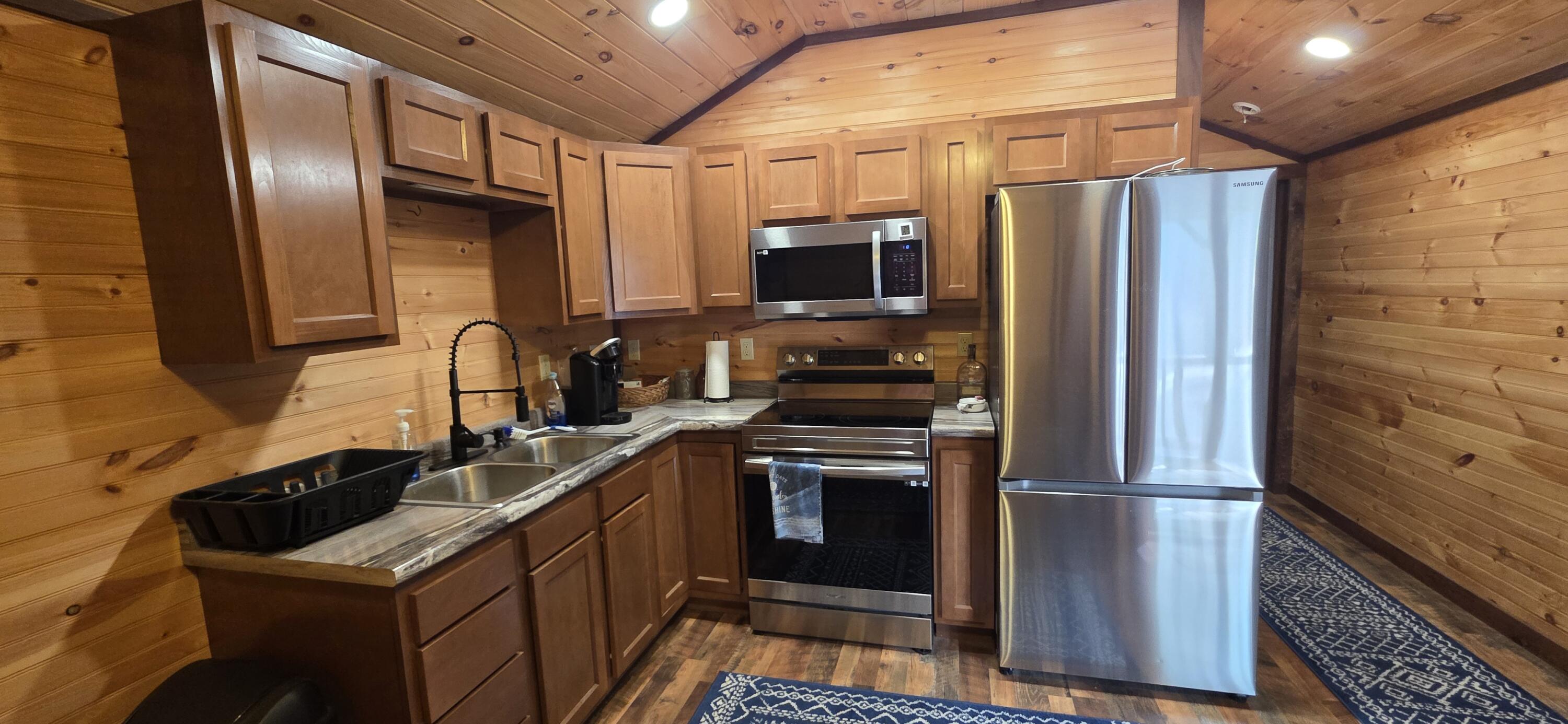 297 Lakeview Avenue Property Photo 9