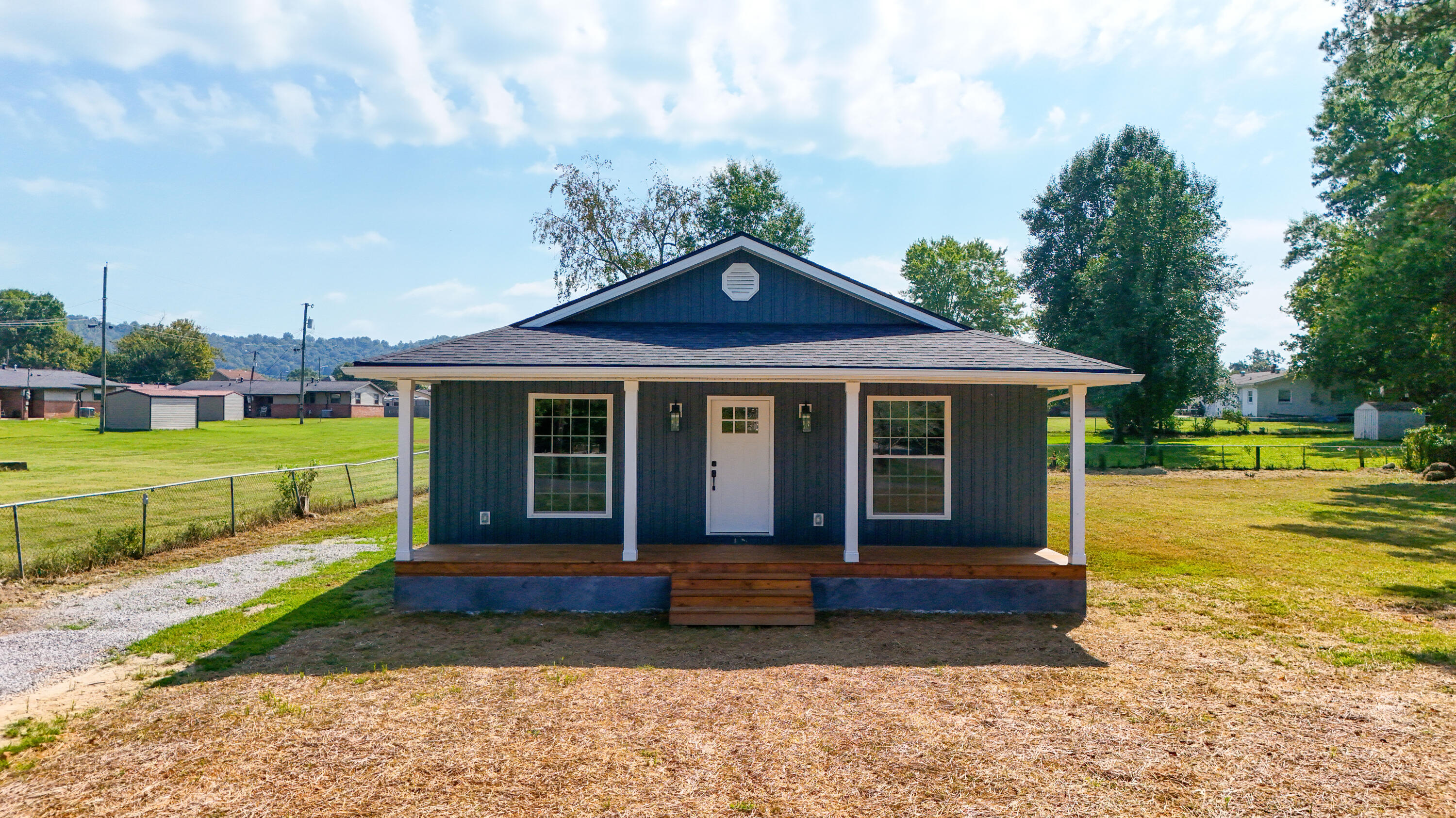 114 Shelby Street Property Photo 1