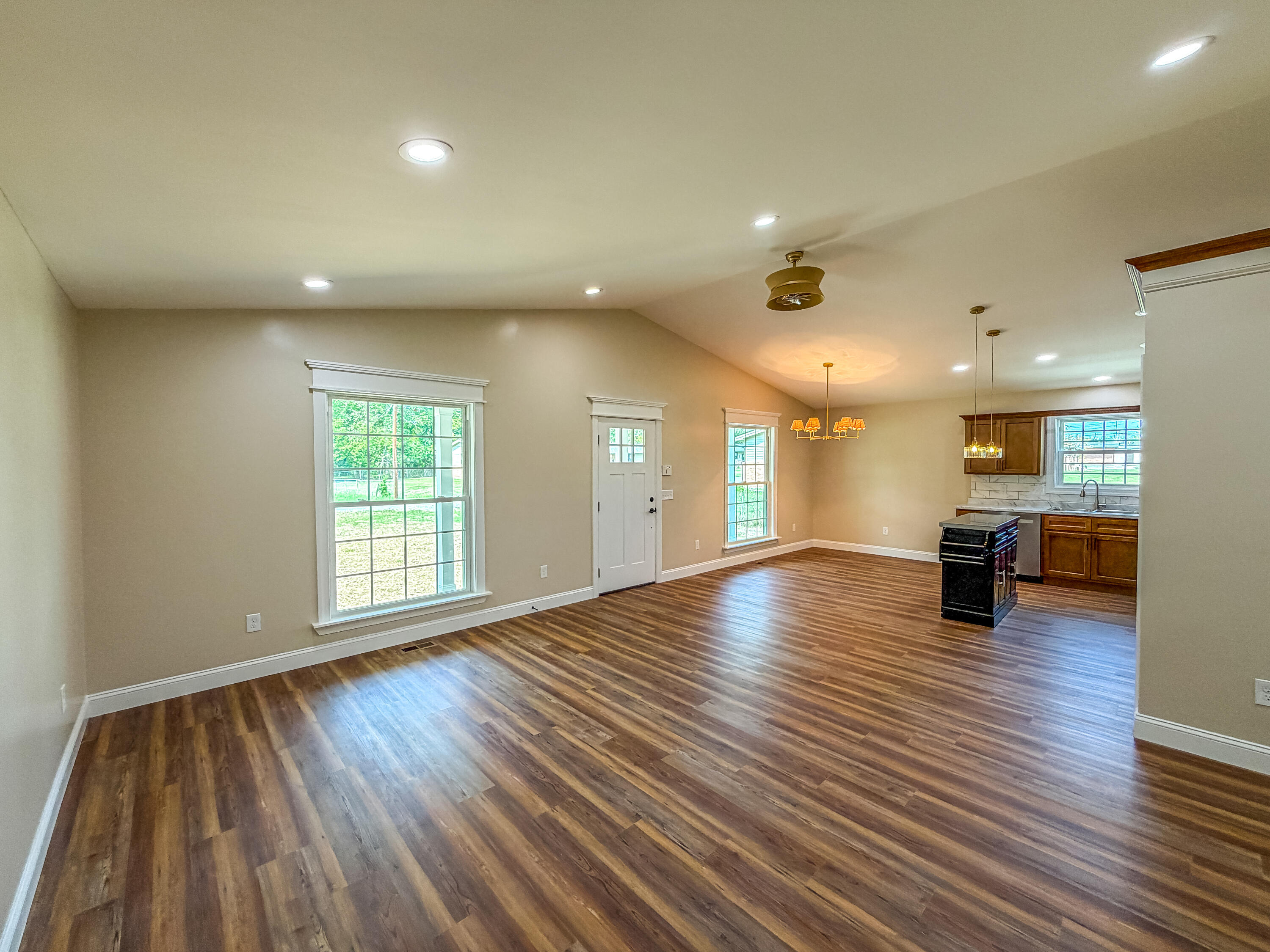 114 Shelby Street Property Photo 13