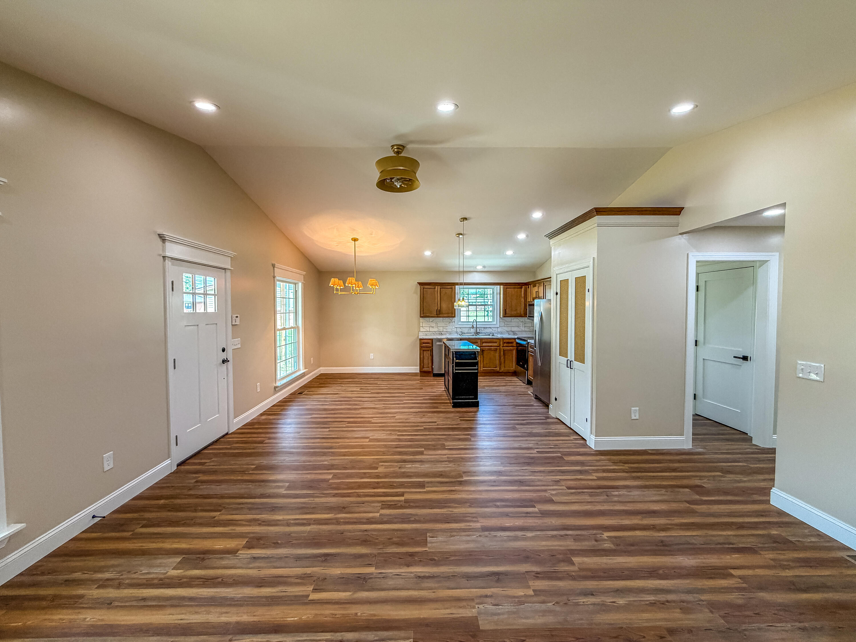 114 Shelby Street Property Photo 14