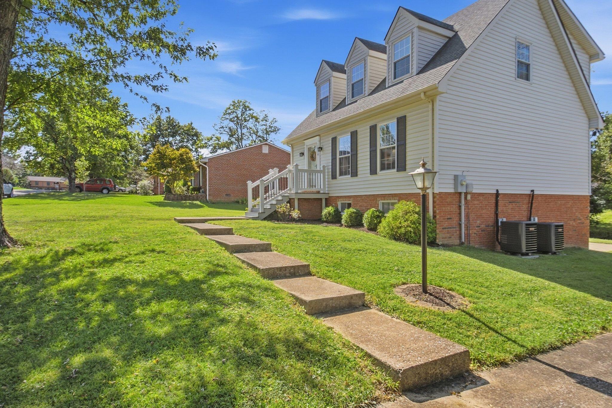 1030 Fairway Drive Property Photo 3