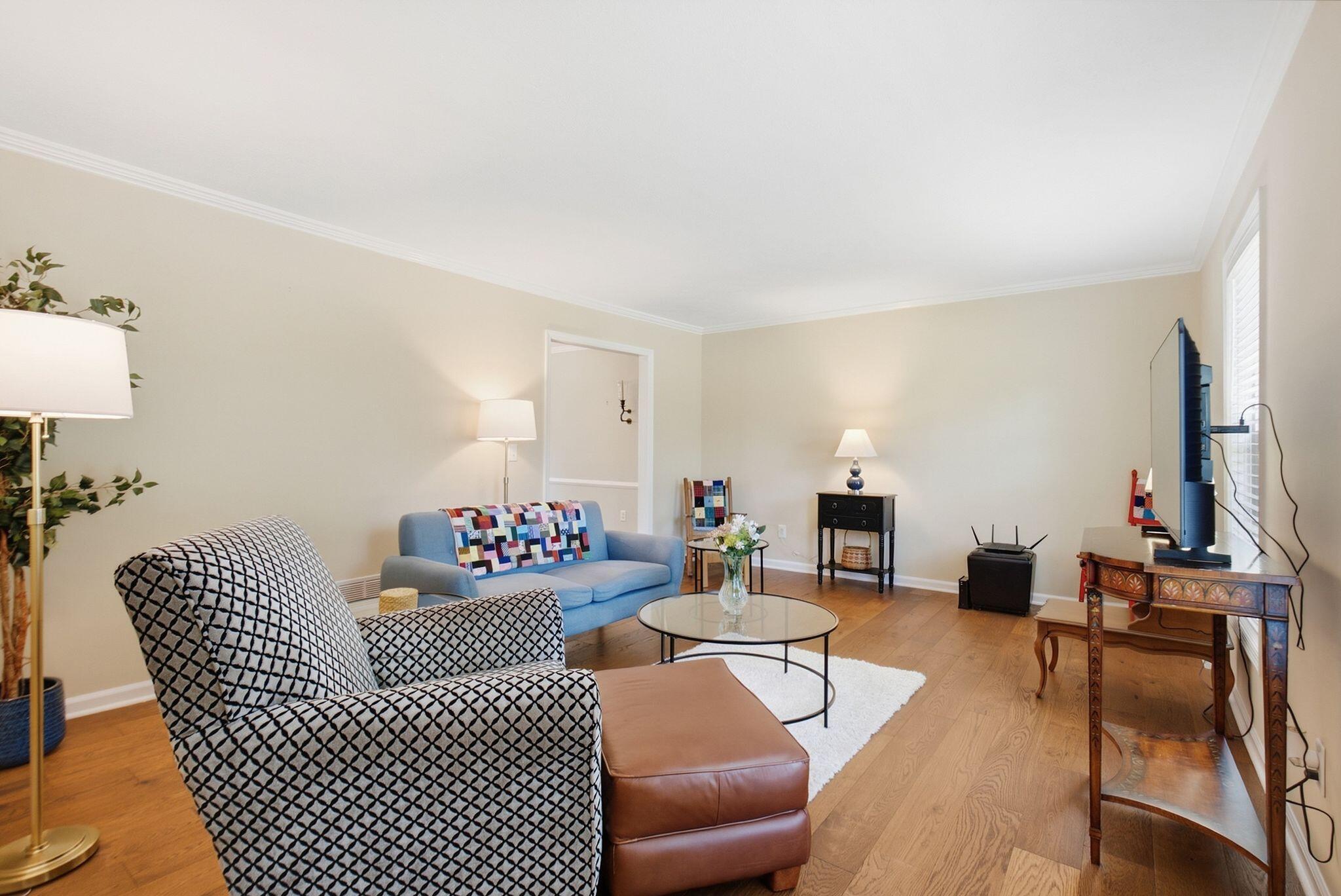 1030 Fairway Drive Property Photo 8