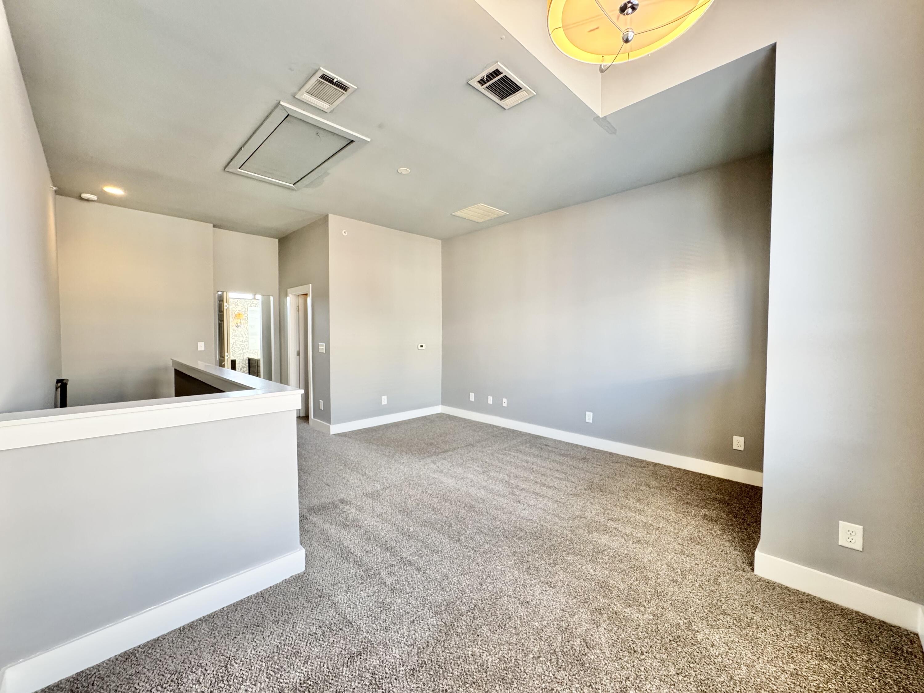 572 Bolivar Court Property Photo 12